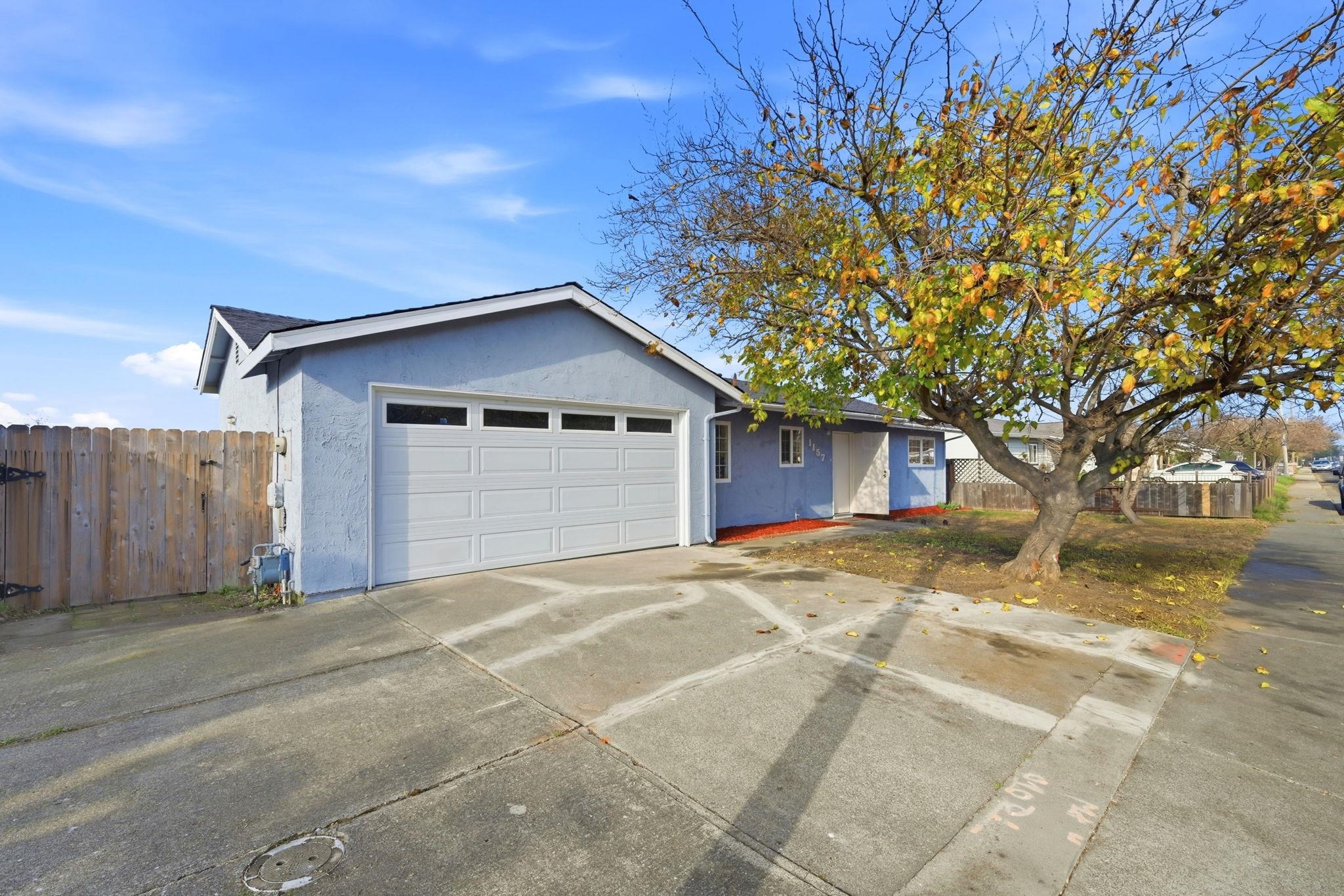 Detail Gallery Image 2 of 31 For 1157 School St, Suisun City,  CA 94585 - 3 Beds | 1 Baths