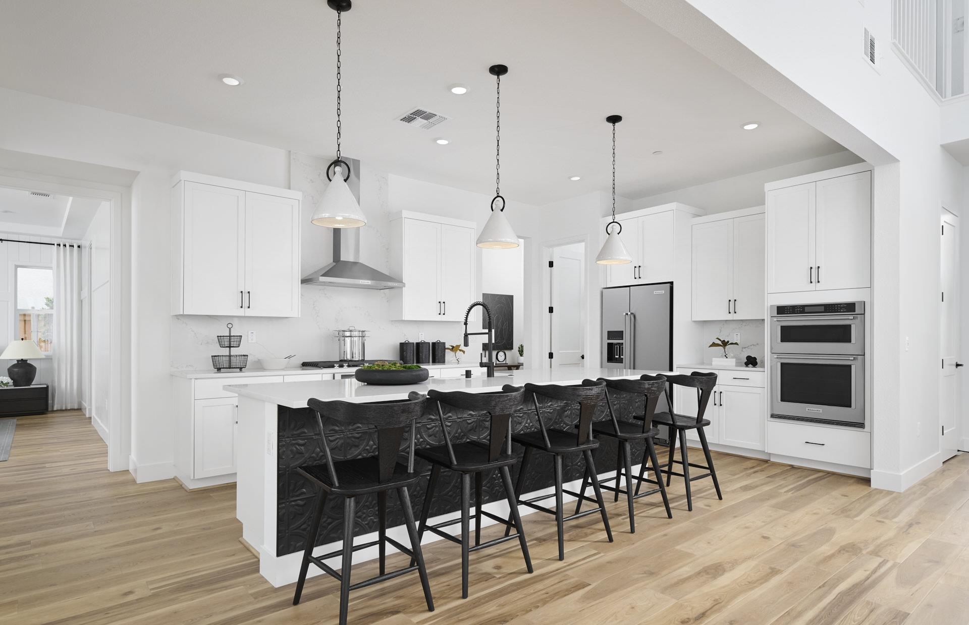 Detail Gallery Image 2 of 14 For 18632 Back Bay Drive, Lathrop,  CA 95330 - 5 Beds | 4/1 Baths