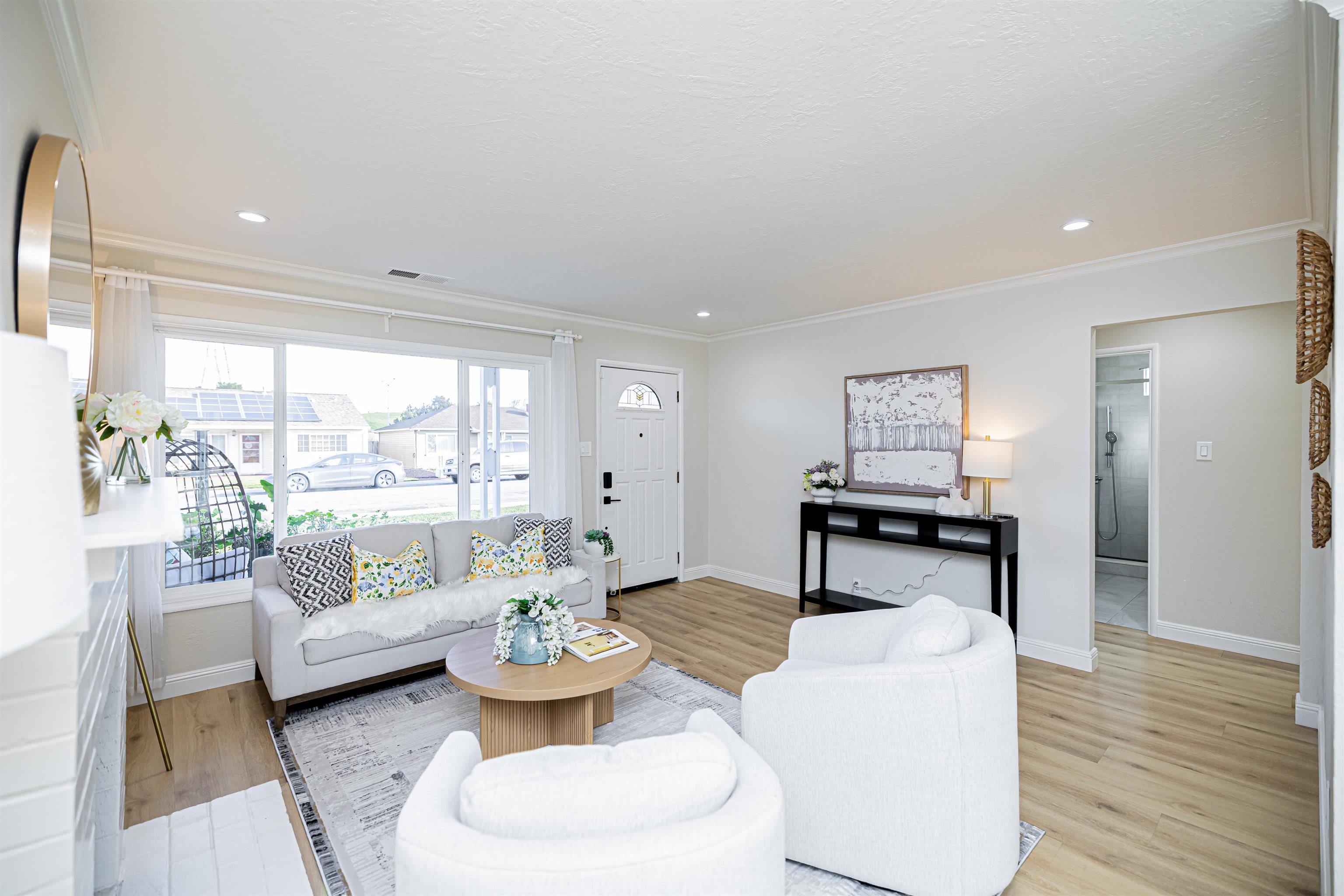 Detail Gallery Image 4 of 22 For 1952 Shoreview Ave, San Mateo,  CA 94401 - 3 Beds | 1 Baths