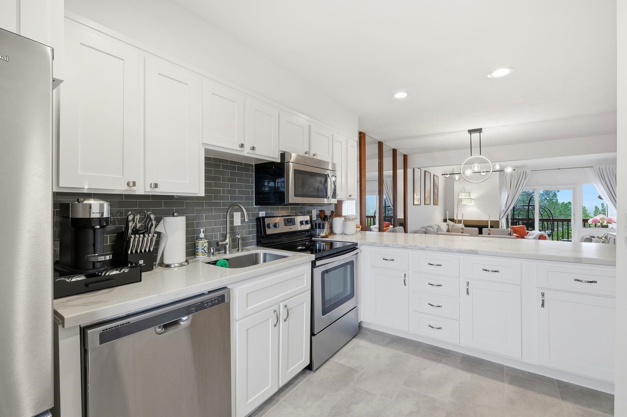 Photo #3: 41121033 Listing: Photo #3