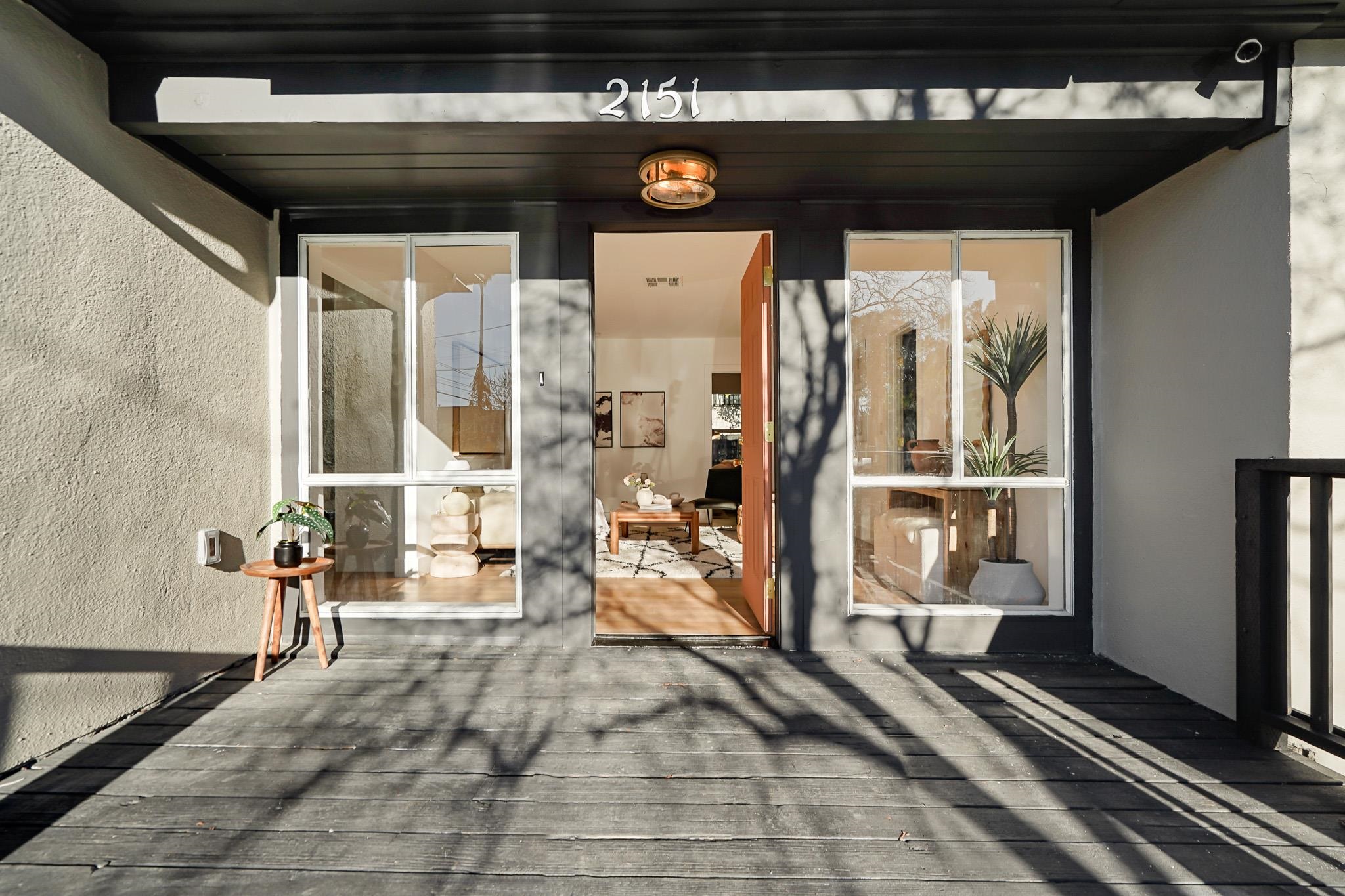 Detail Gallery Image 2 of 45 For 2151 Santa Rita St, Oakland,  CA 94601 - 3 Beds | 2 Baths