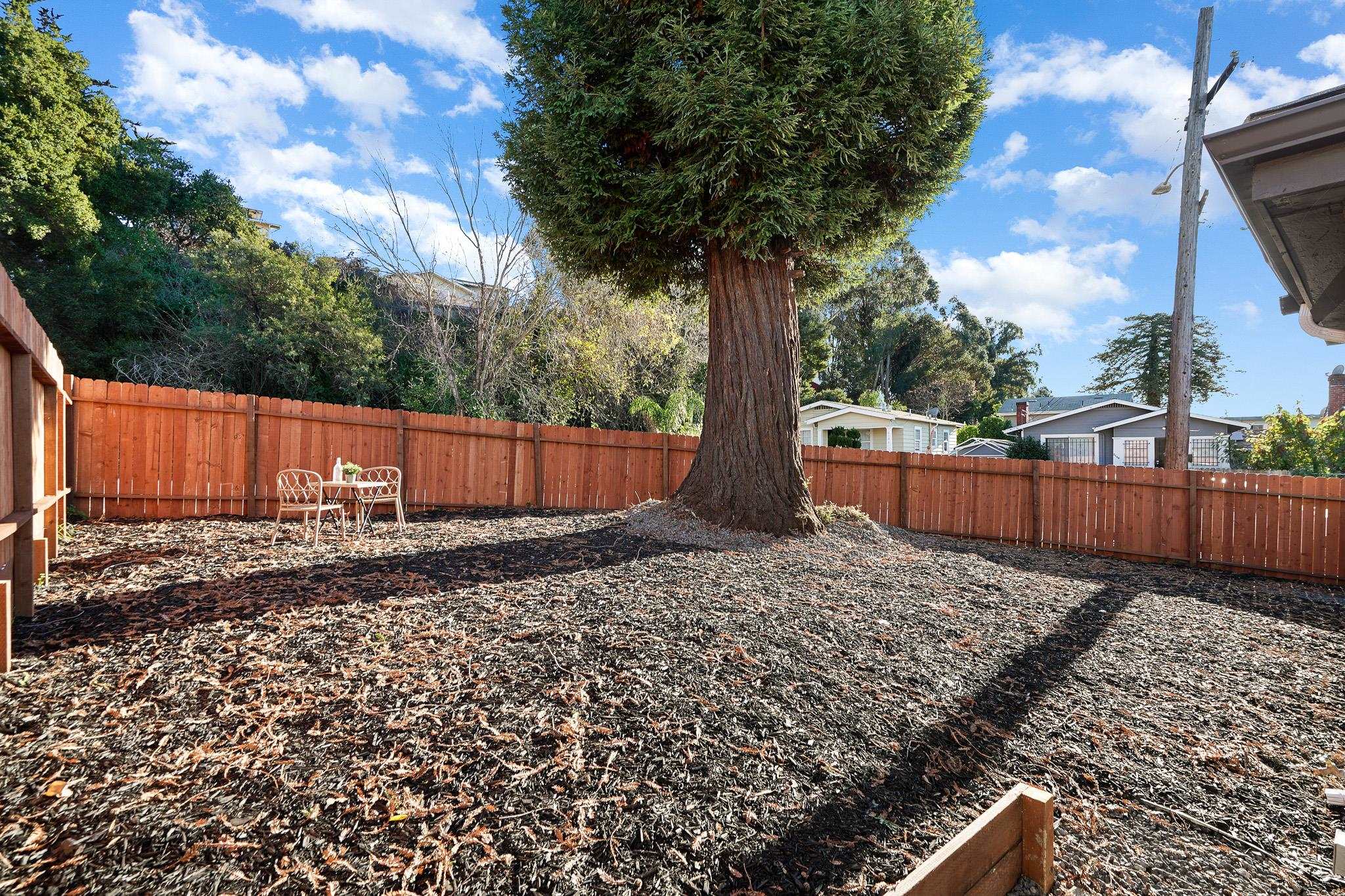 Detail Gallery Image 33 of 45 For 2151 Santa Rita St, Oakland,  CA 94601 - 3 Beds | 2 Baths