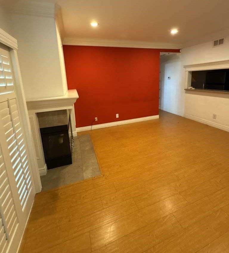 Detail Gallery Image 5 of 7 For 303 Dursey Dr, Pinole,  CA 94564 - 2 Beds | 2 Baths