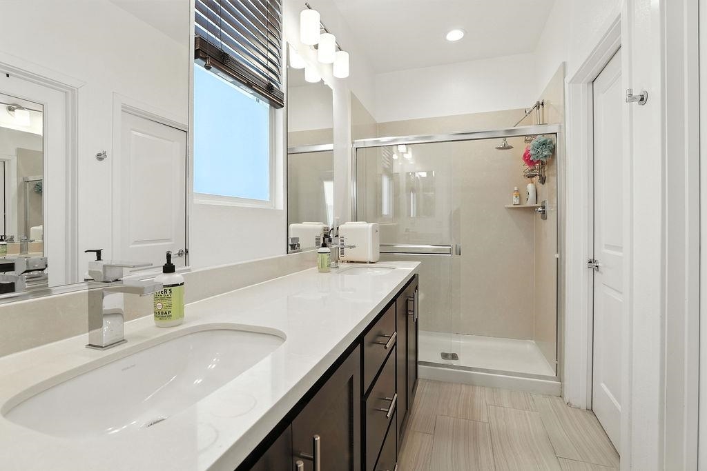 Detail Gallery Image 23 of 42 For 863 Lookout Street, Richmond,  CA 94804 - 3 Beds | 2/1 Baths