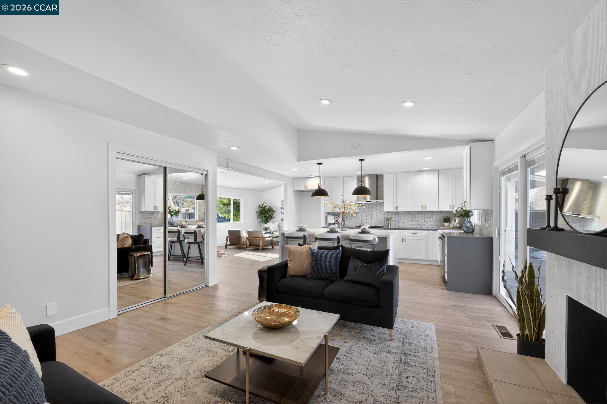 Detail Gallery Image 11 of 33 For 5465 Preston Court, Concord,  CA 94521 - 4 Beds | 2 Baths