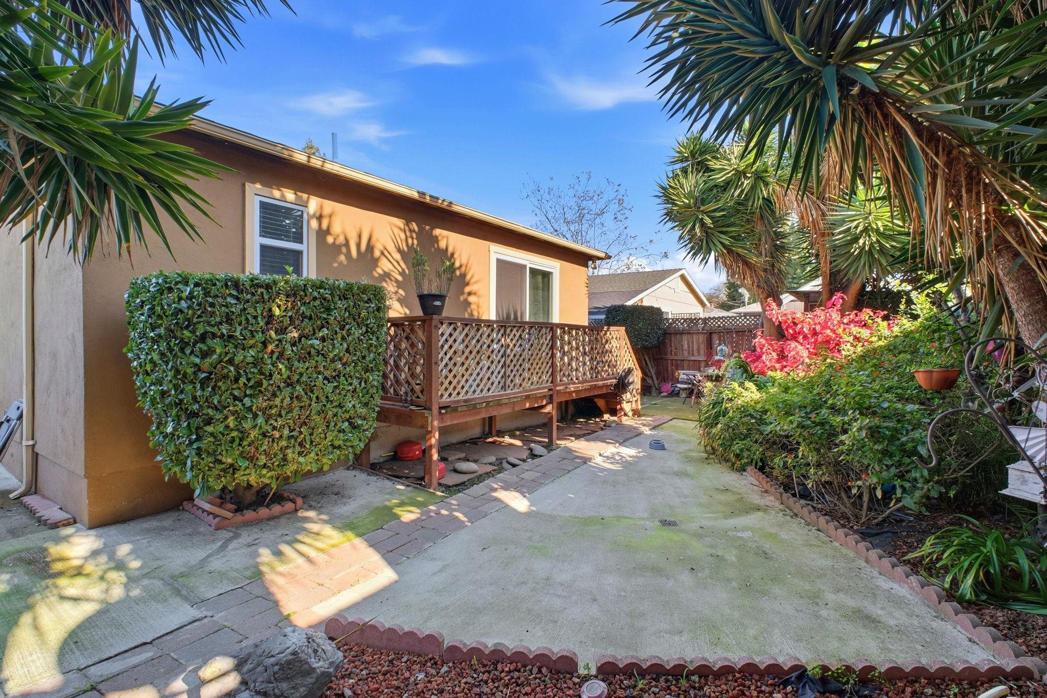 Detail Gallery Image 22 of 25 For 127 Hampton Rd, Hayward,  CA 94541 - 3 Beds | 2 Baths