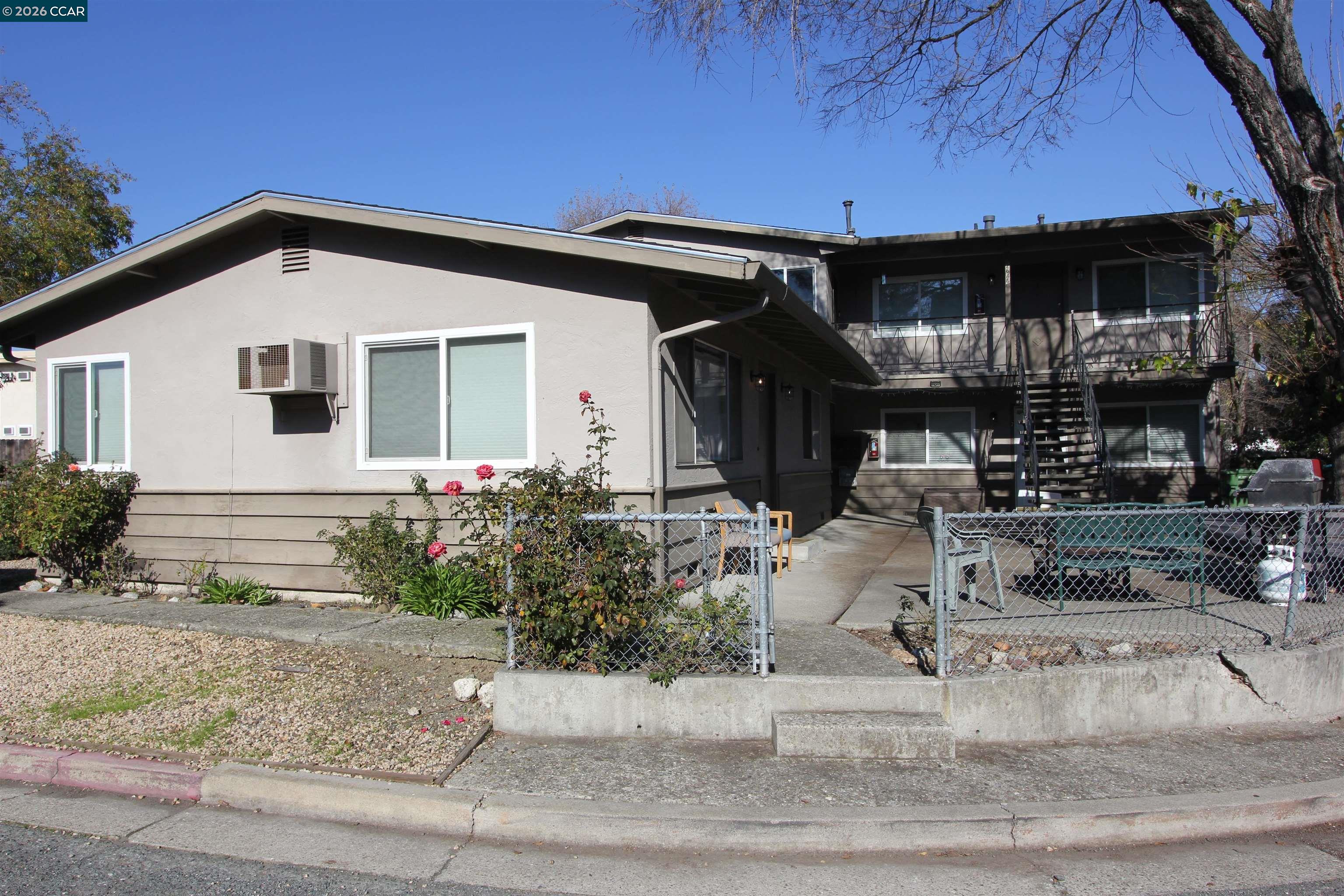 Detail Gallery Image 4 of 13 For 2646 Baldwin Ln, Walnut Creek,  CA 94597 - – Beds | – Baths