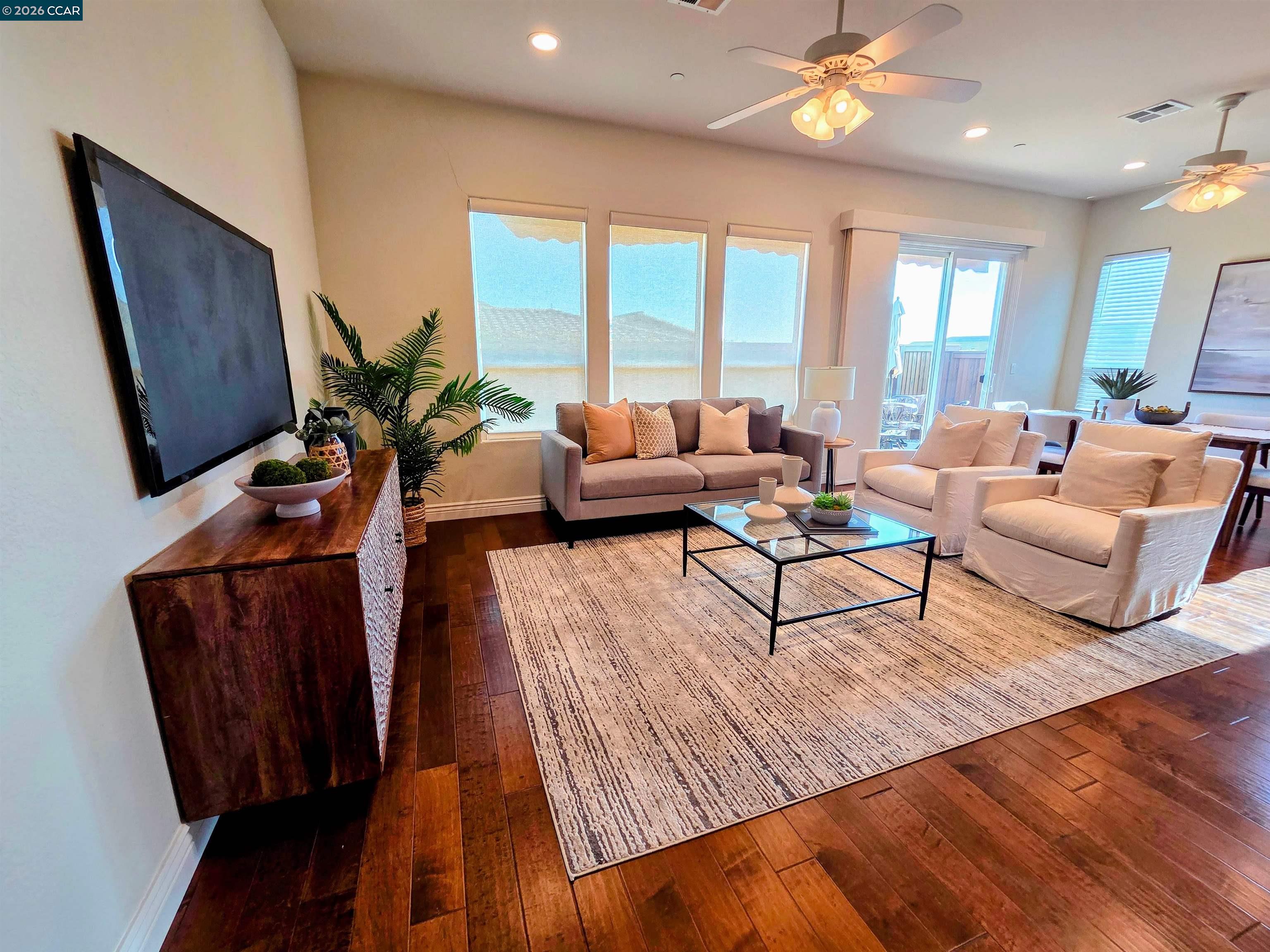 Detail Gallery Image 3 of 28 For 1735 Veneto Ln, Brentwood,  CA 94513 - 2 Beds | 2 Baths