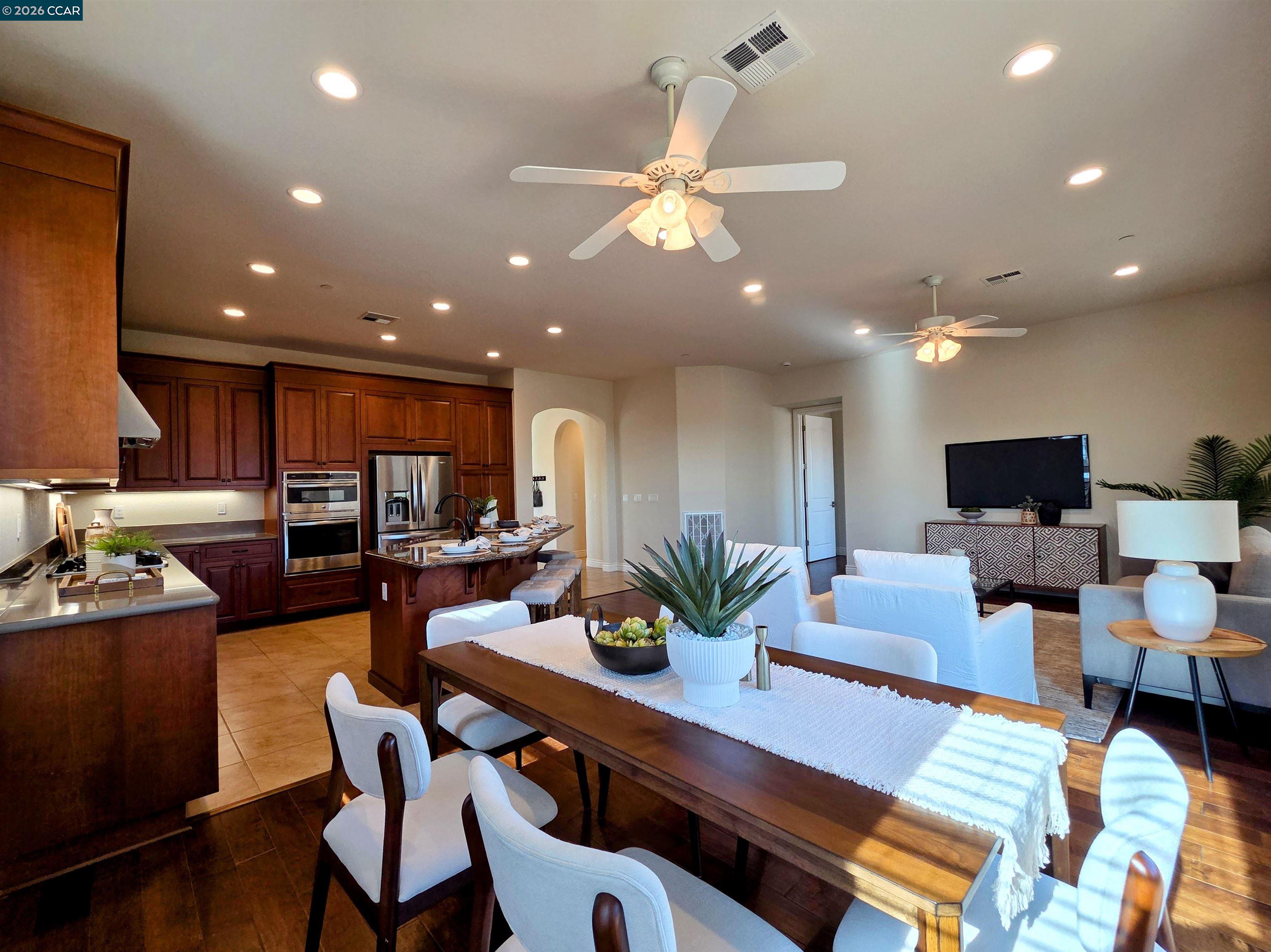 Detail Gallery Image 5 of 28 For 1735 Veneto Ln, Brentwood,  CA 94513 - 2 Beds | 2 Baths