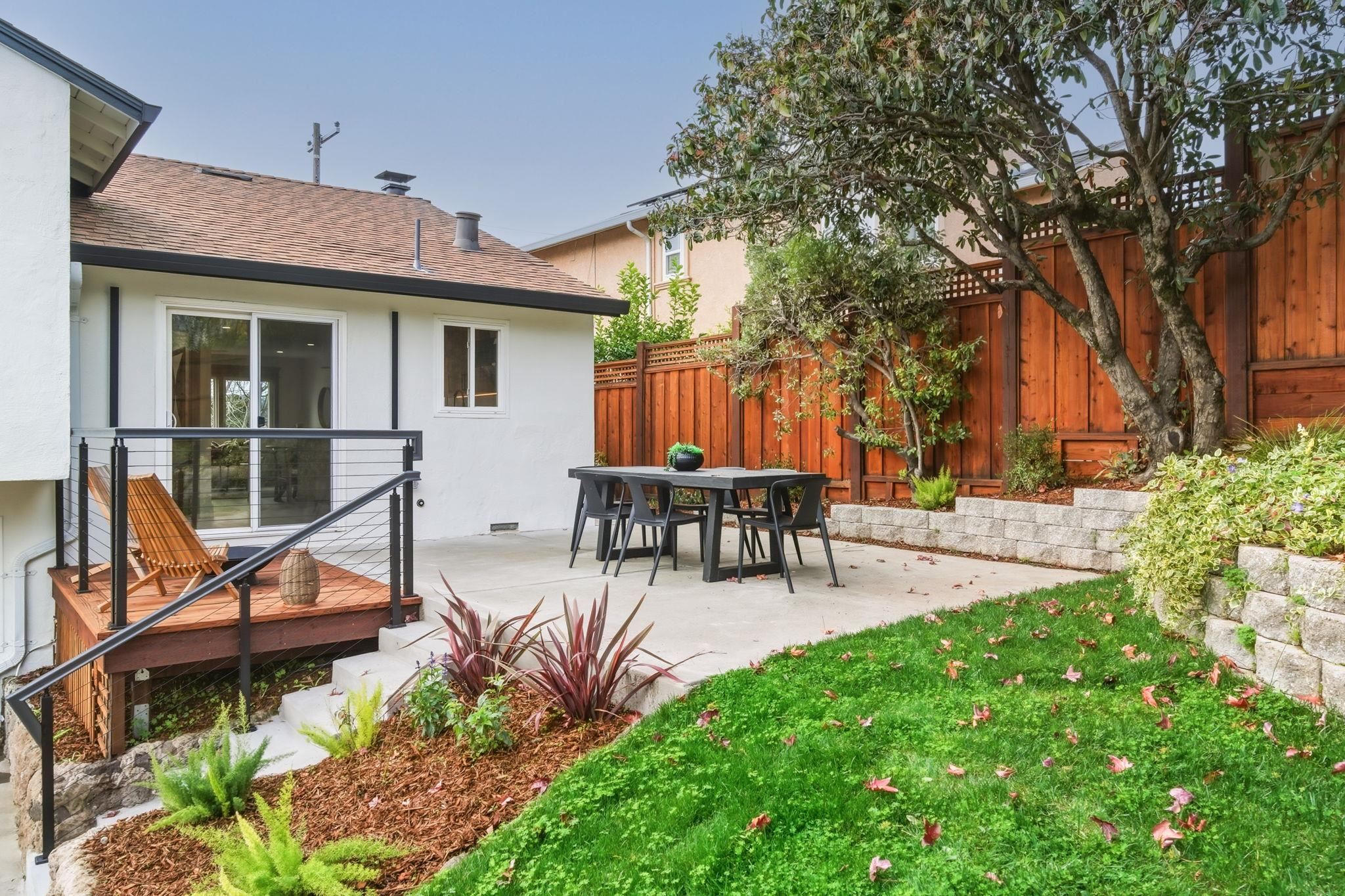 Detail Gallery Image 38 of 60 For 17658 Garland Ct, Castro Valley,  CA 94546 - 3 Beds | 2/1 Baths