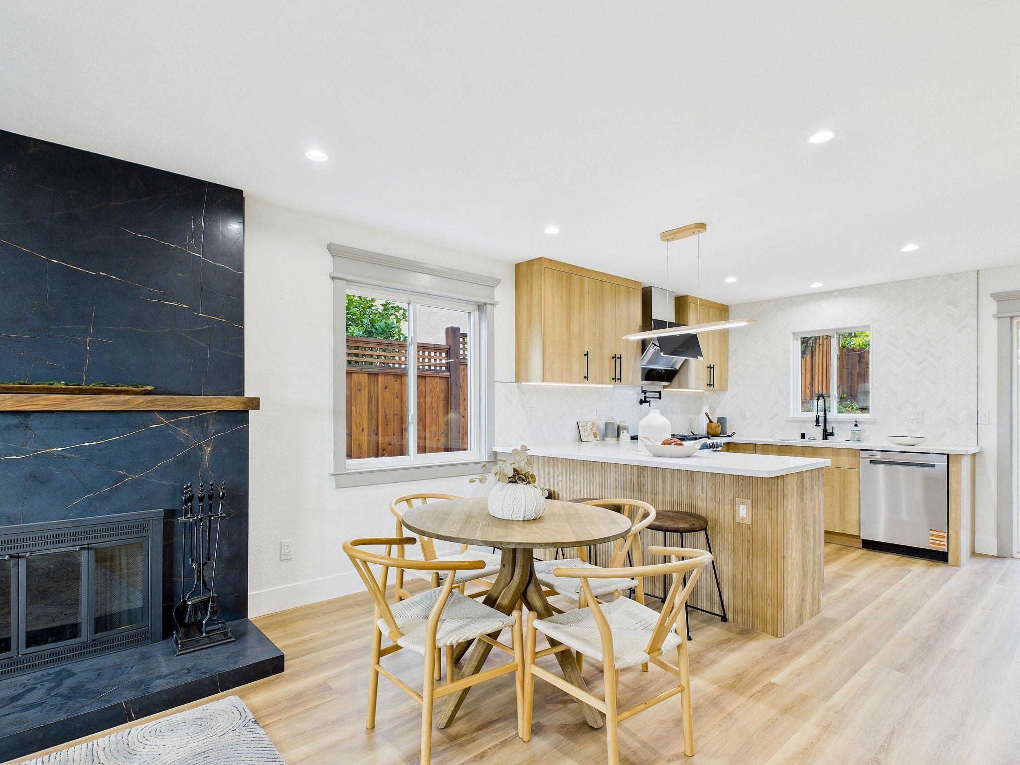 Detail Gallery Image 7 of 60 For 17658 Garland Ct, Castro Valley,  CA 94546 - 3 Beds | 2/1 Baths