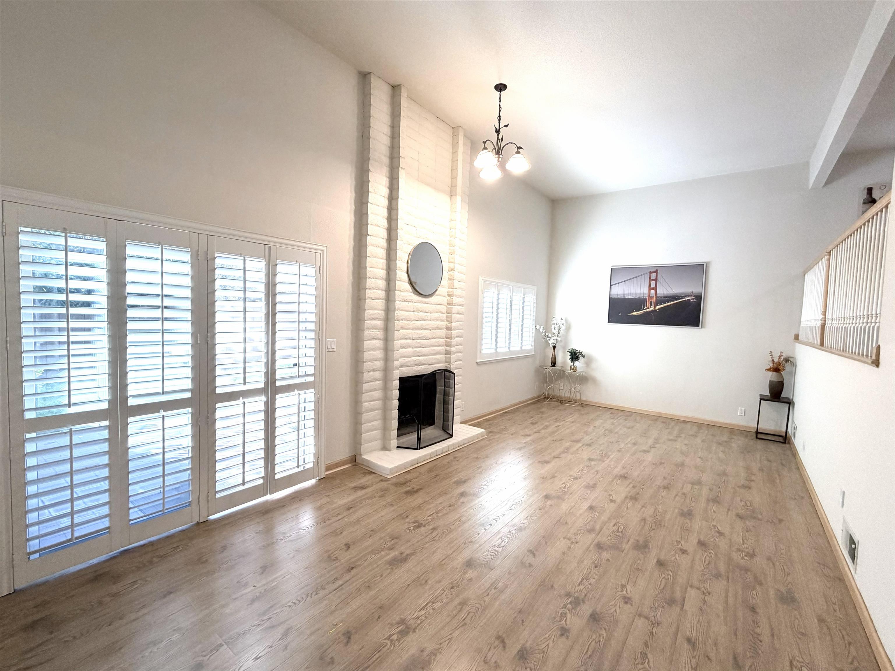 Detail Gallery Image 2 of 13 For 37969 Bright Cmn, Fremont,  CA 94536 - 2 Beds | 2/1 Baths