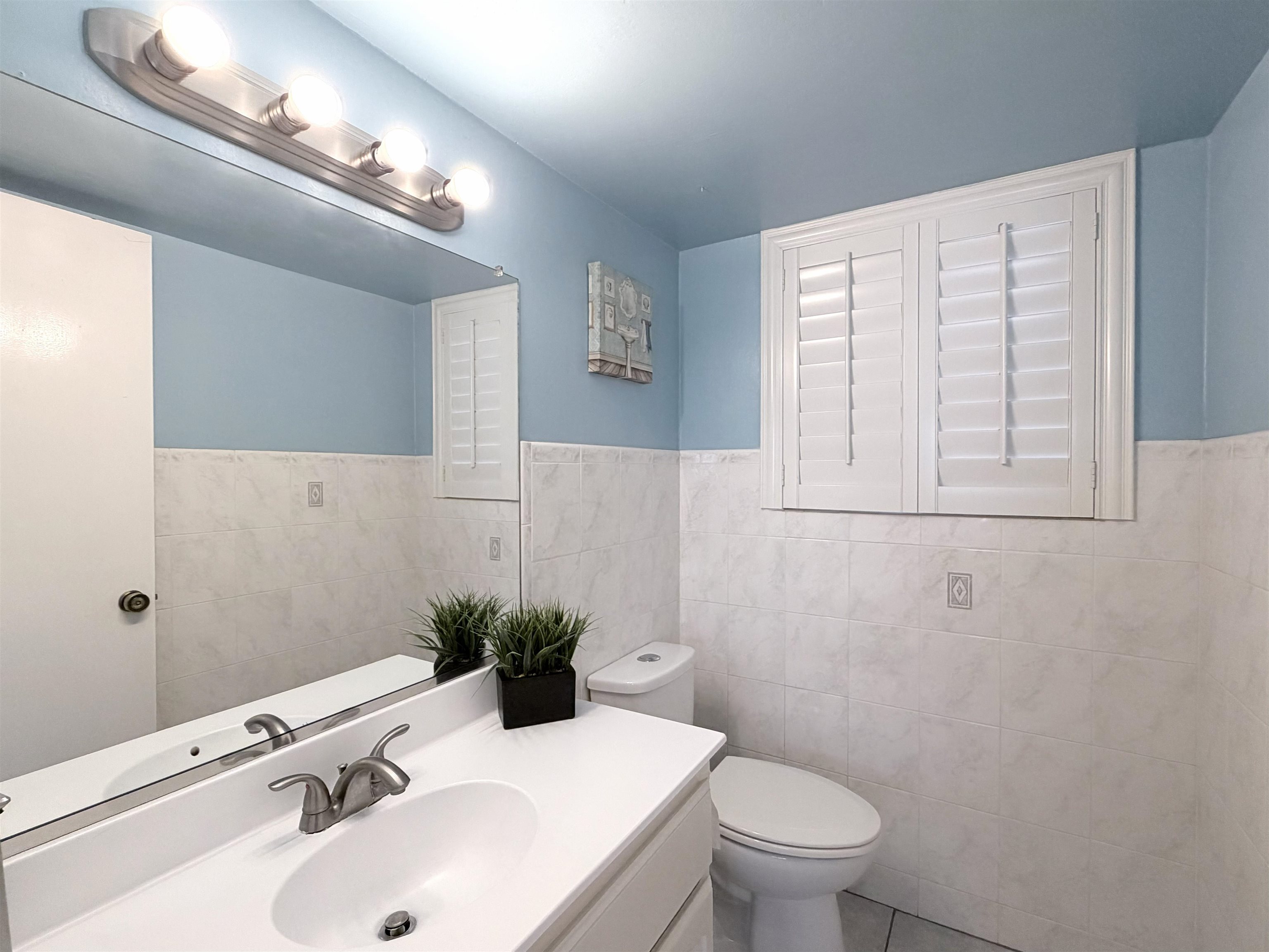 Detail Gallery Image 11 of 13 For 37969 Bright Cmn, Fremont,  CA 94536 - 2 Beds | 2/1 Baths