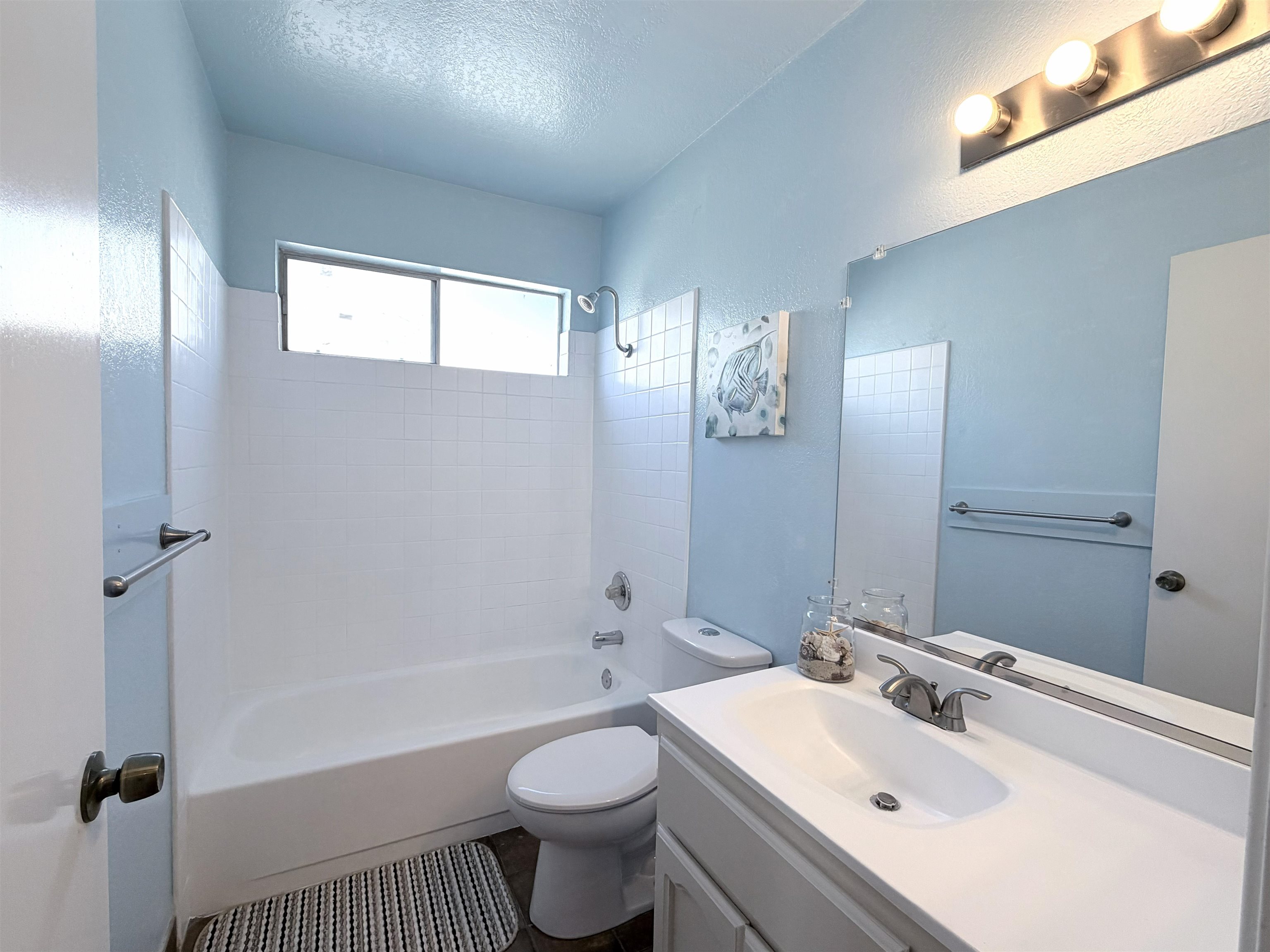 Detail Gallery Image 10 of 13 For 37969 Bright Cmn, Fremont,  CA 94536 - 2 Beds | 2/1 Baths