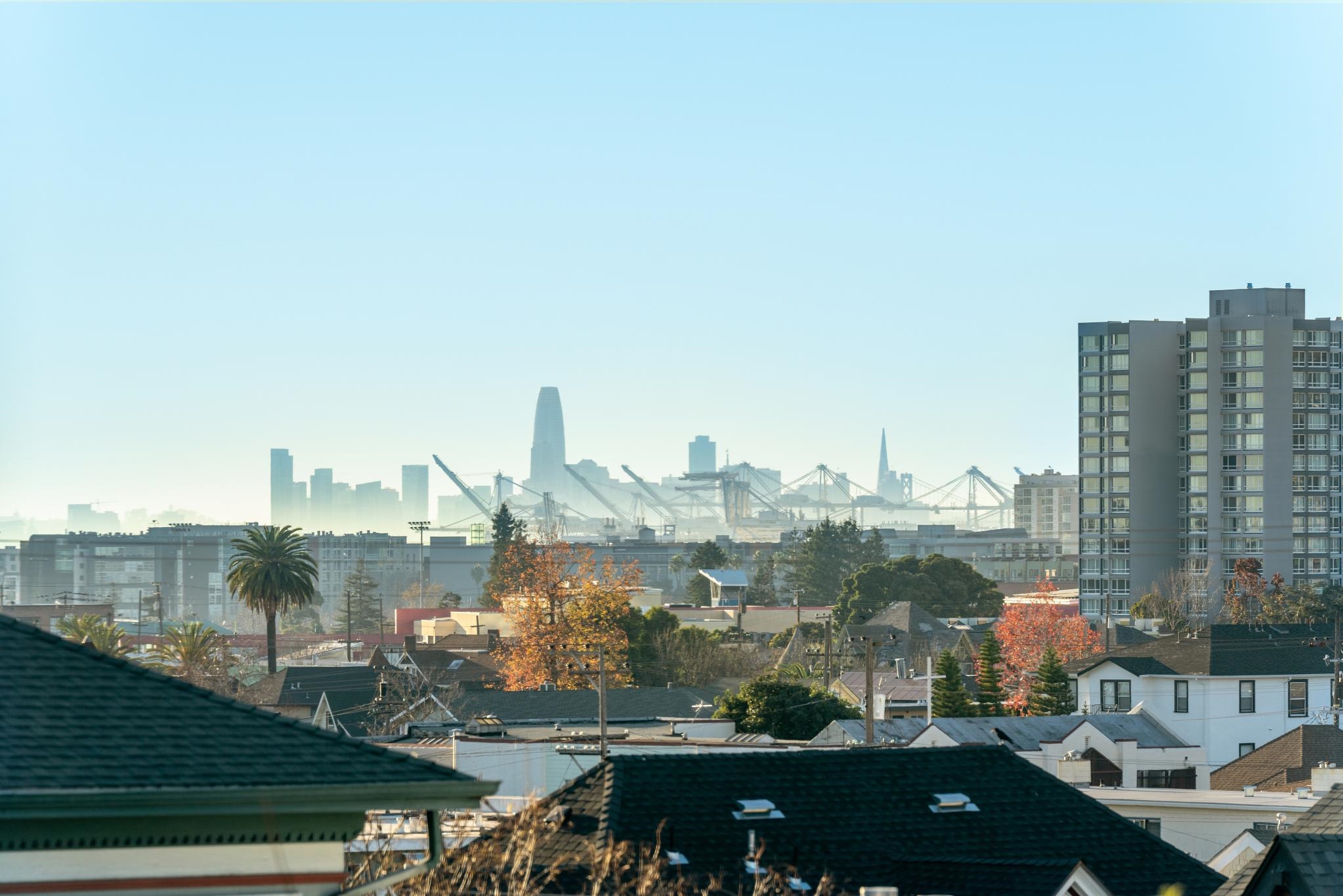 Detail Gallery Image 23 of 41 For 925 E 19th St, Oakland,  CA 94606 - 3 Beds | 2 Baths