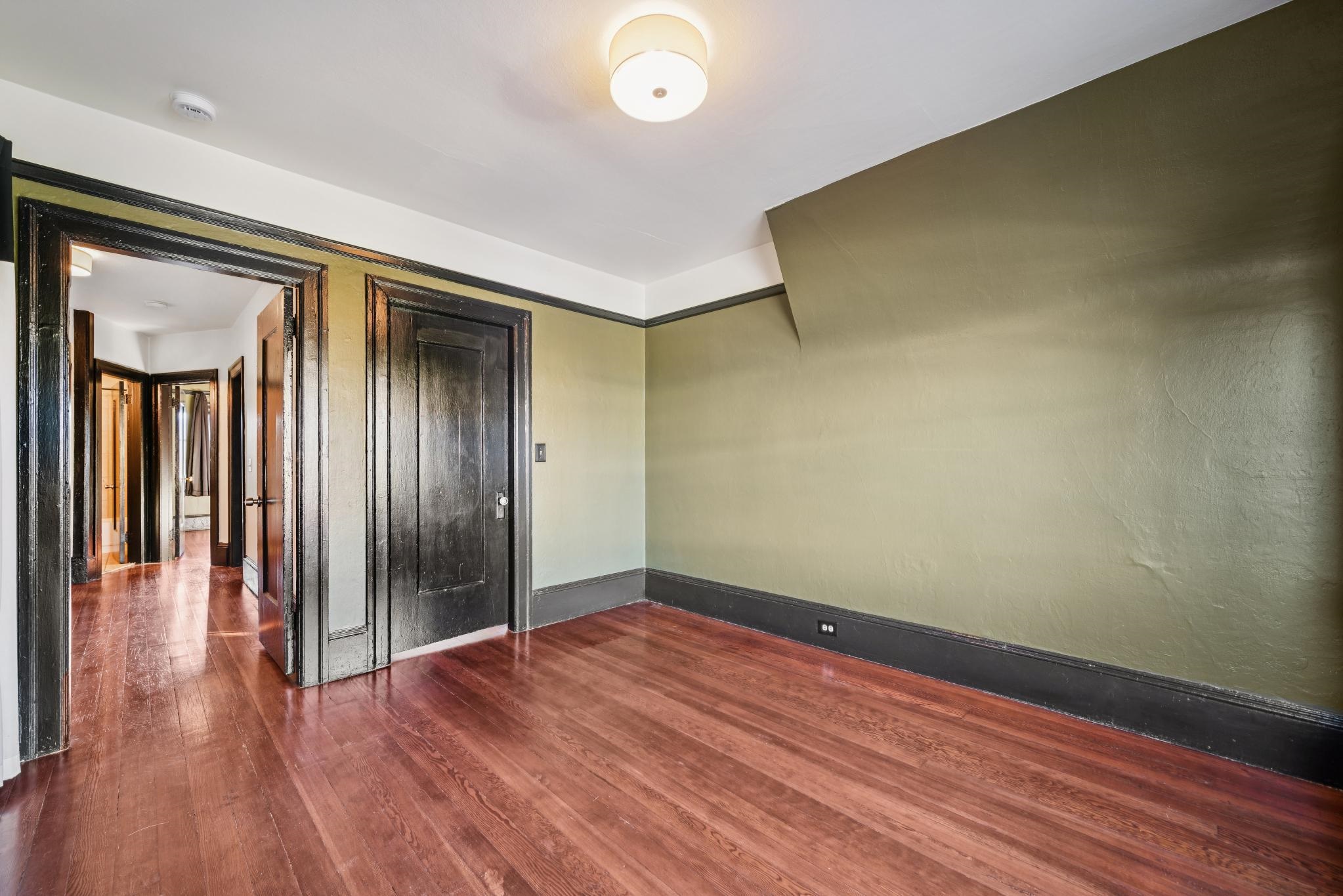 Detail Gallery Image 26 of 41 For 925 E 19th St, Oakland,  CA 94606 - 3 Beds | 2 Baths