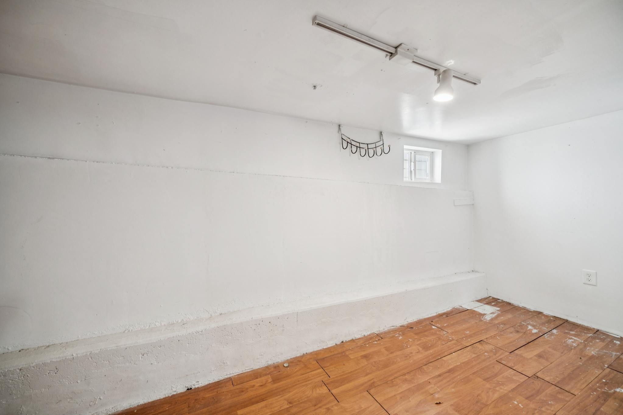 Detail Gallery Image 33 of 41 For 925 E 19th St, Oakland,  CA 94606 - 3 Beds | 2 Baths