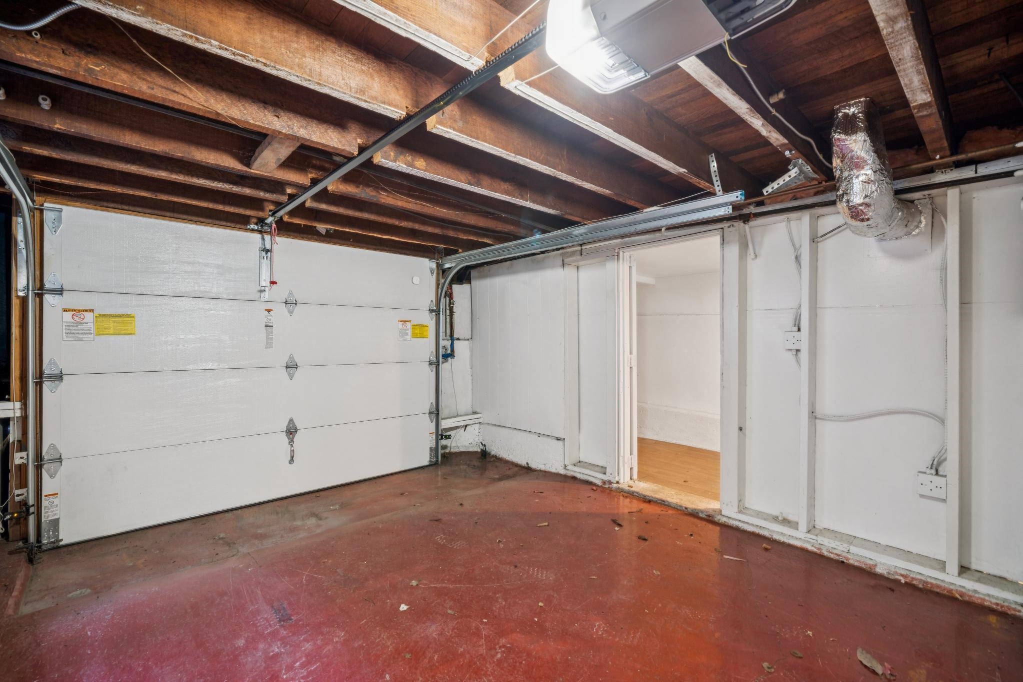 Detail Gallery Image 34 of 41 For 925 E 19th St, Oakland,  CA 94606 - 3 Beds | 2 Baths