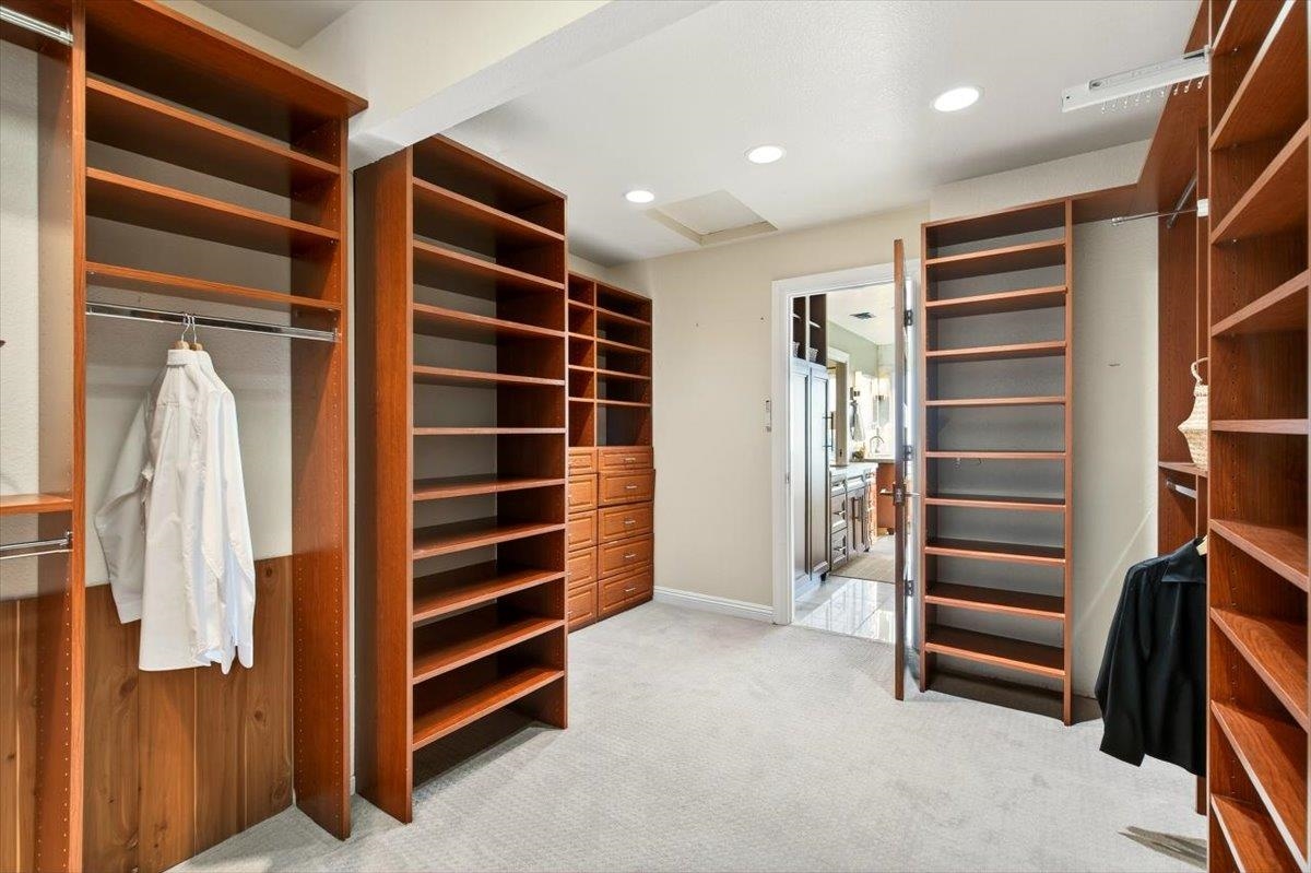 Detail Gallery Image 32 of 60 For 4308 View Crest Ct, Oakland,  CA 94619 - 4 Beds | 2/1 Baths