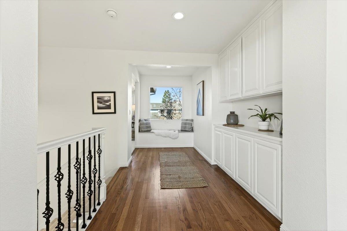 Detail Gallery Image 38 of 60 For 4308 View Crest Ct, Oakland,  CA 94619 - 4 Beds | 2/1 Baths
