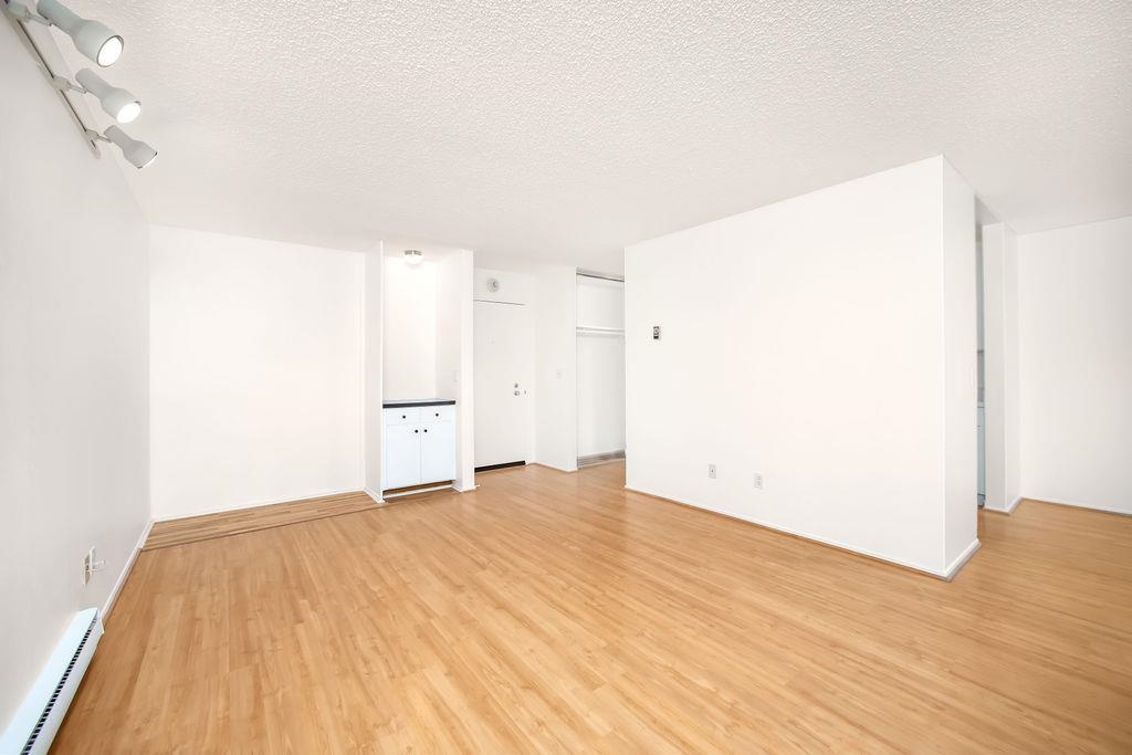 Photo #5: 41121062 Listing: Photo #5