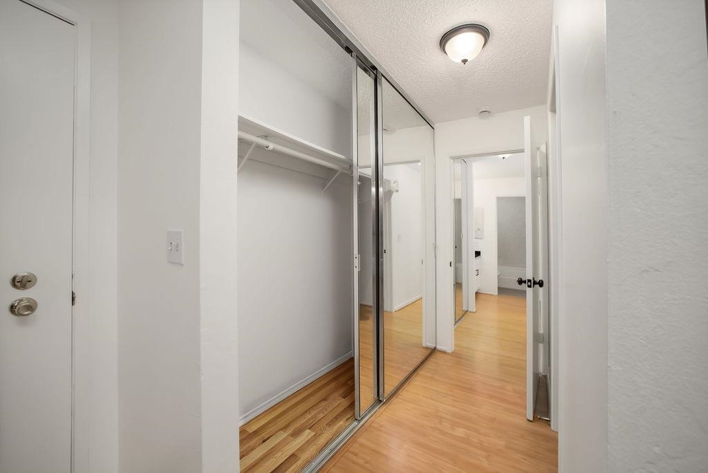 Photo #8: 41121062 Listing: Photo #8