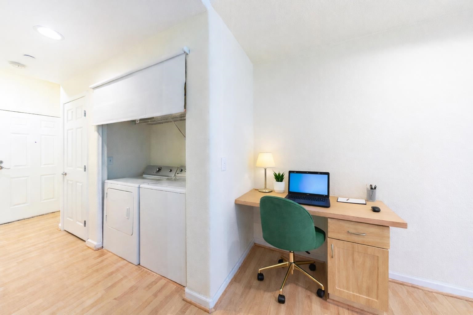 Detail Gallery Image 7 of 19 For 1121 40th St #3202,  Emeryville,  CA 94608-3697 - 1 Beds | 1 Baths