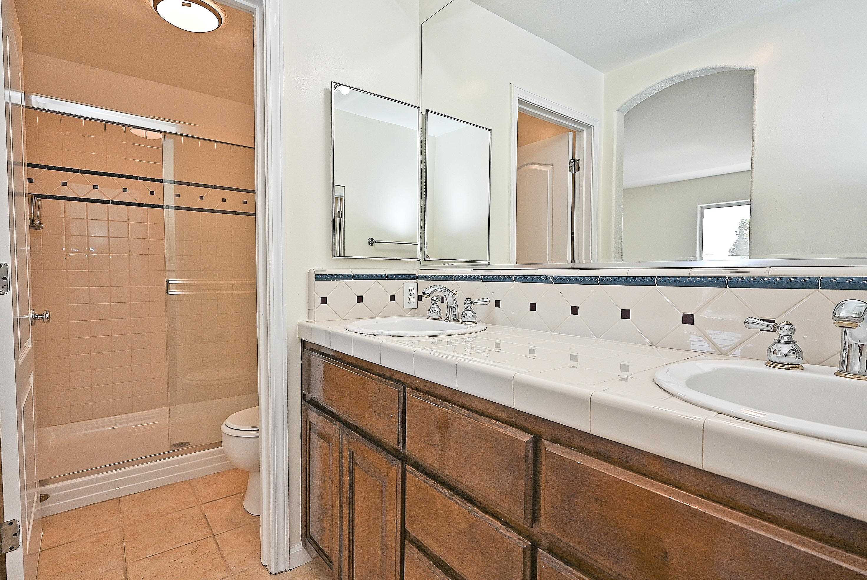 Detail Gallery Image 32 of 42 For 215 Santa Barbara St, San Pablo,  CA 94806 - 3 Beds | 2/1 Baths
