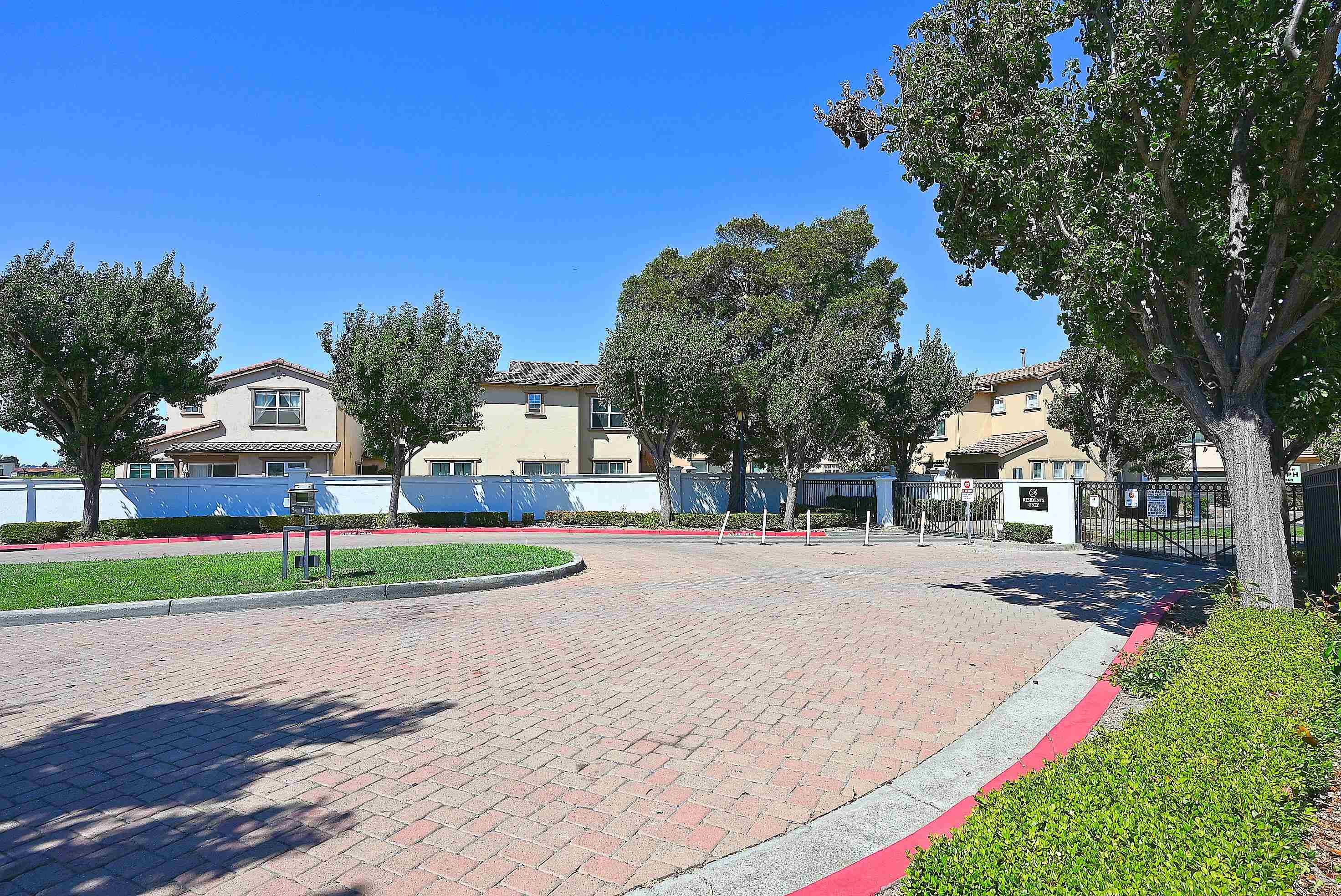 Detail Gallery Image 41 of 42 For 215 Santa Barbara St, San Pablo,  CA 94806 - 3 Beds | 2/1 Baths