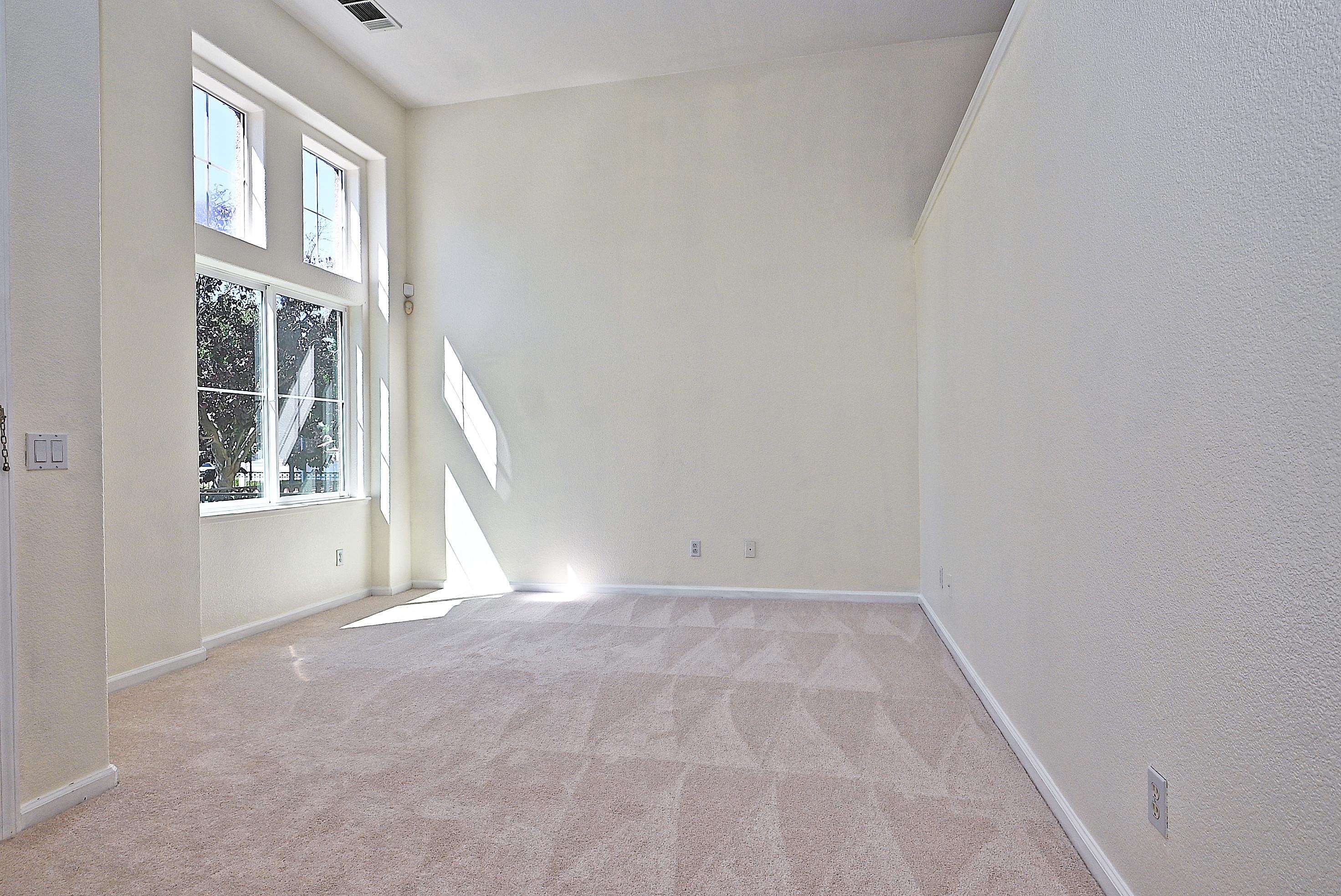 Detail Gallery Image 8 of 42 For 215 Santa Barbara St, San Pablo,  CA 94806 - 3 Beds | 2/1 Baths