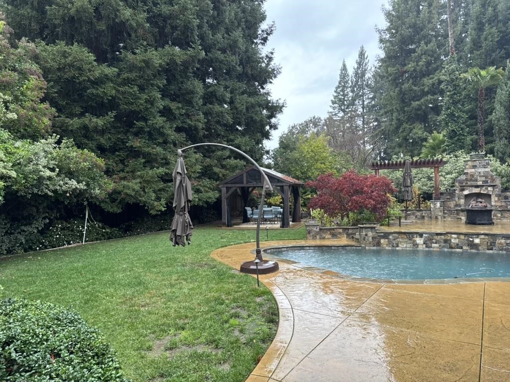 Detail Gallery Image 8 of 11 For 125 Timberline Court, Danville,  CA 94526 - 4 Beds | 4 Baths