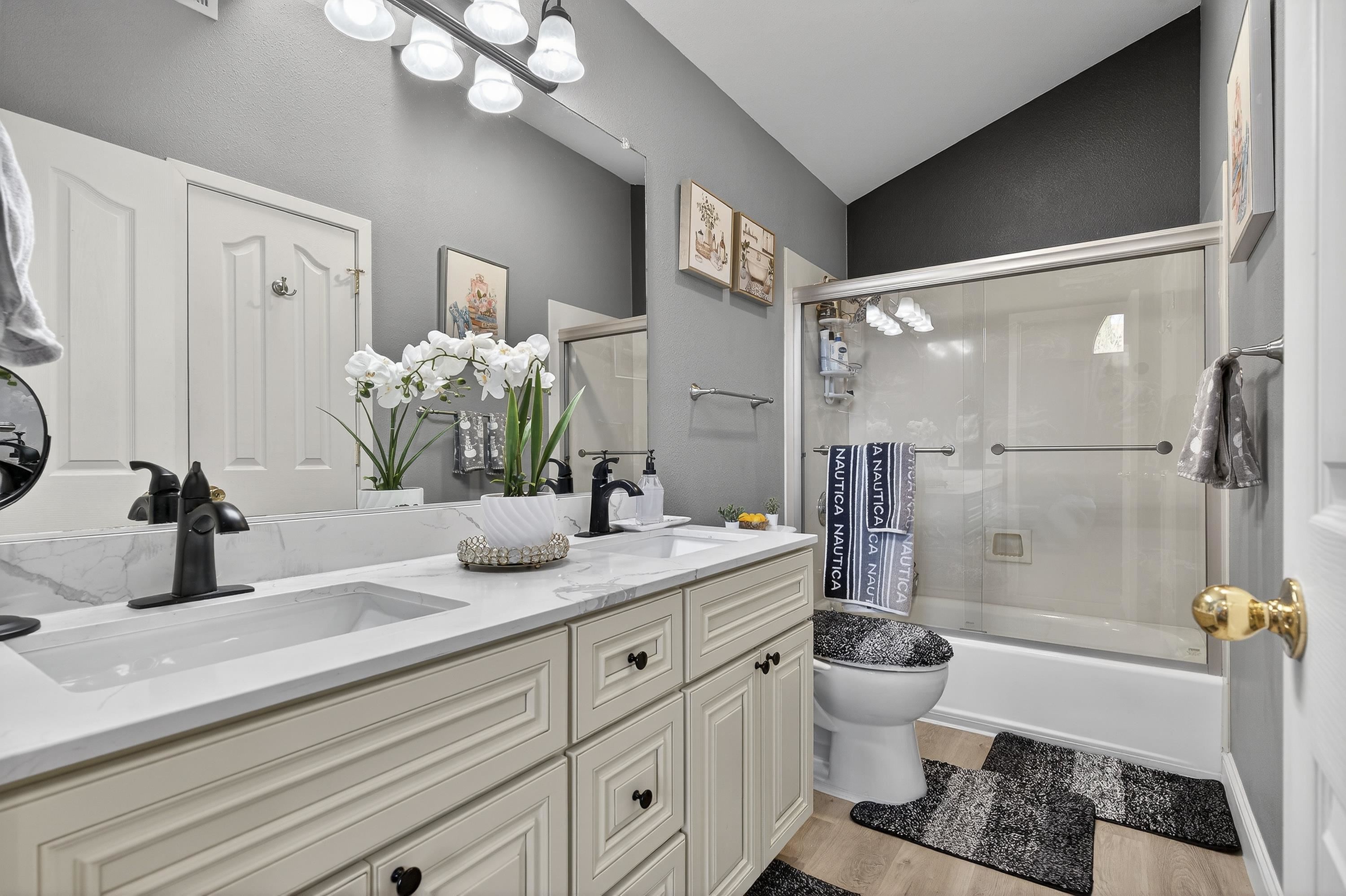 Detail Gallery Image 29 of 60 For 903 Appian Knoll Ct, El Sobrante,  CA 94803 - 3 Beds | 2/1 Baths