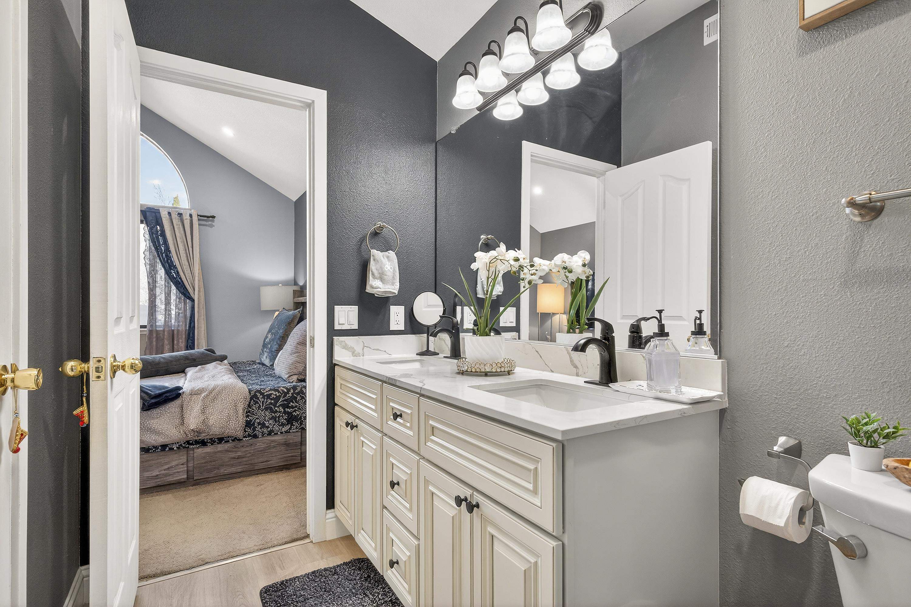 Detail Gallery Image 31 of 60 For 903 Appian Knoll Ct, El Sobrante,  CA 94803 - 3 Beds | 2/1 Baths