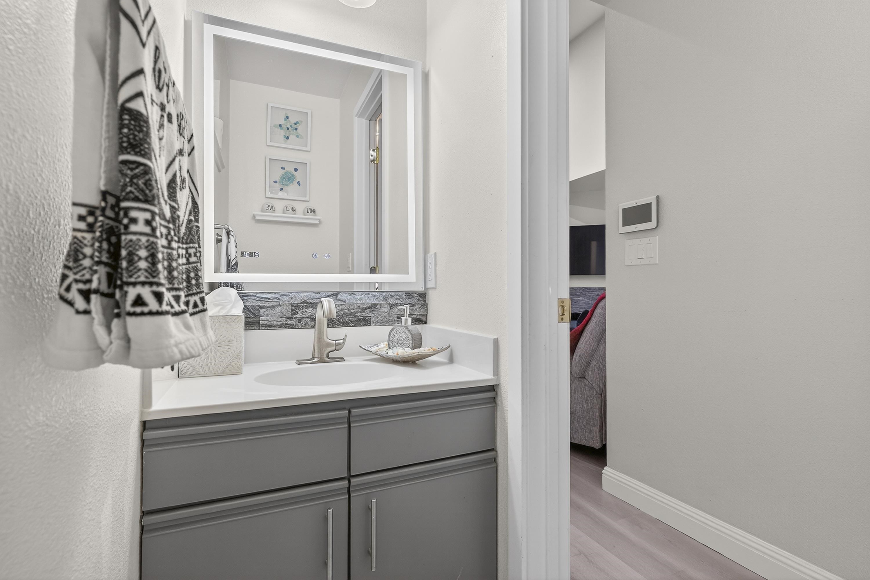 Detail Gallery Image 46 of 60 For 903 Appian Knoll Ct, El Sobrante,  CA 94803 - 3 Beds | 2/1 Baths