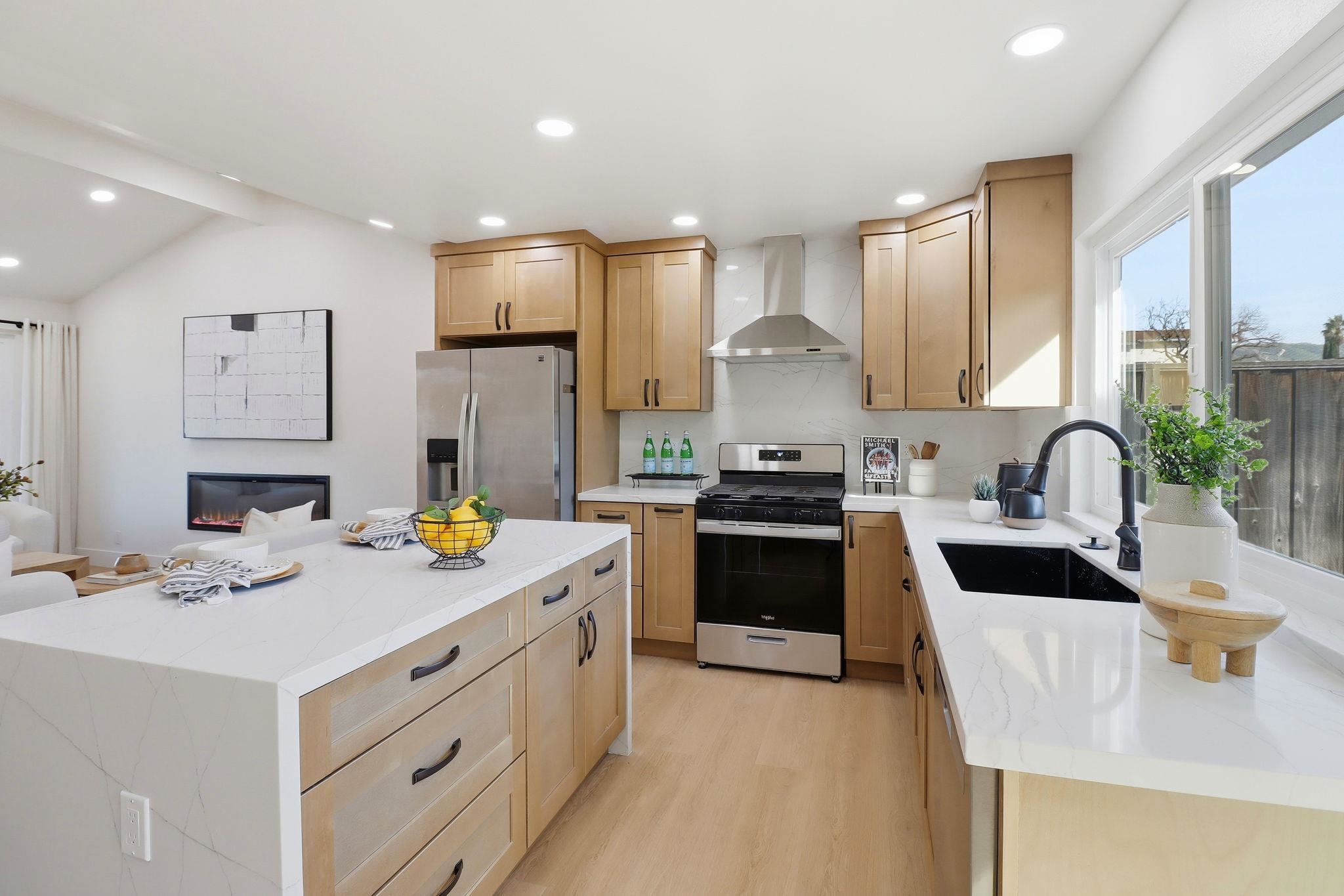 Detail Gallery Image 13 of 31 For 2272 Shadowtree, San Jose,  CA 95131 - 3 Beds | 2 Baths