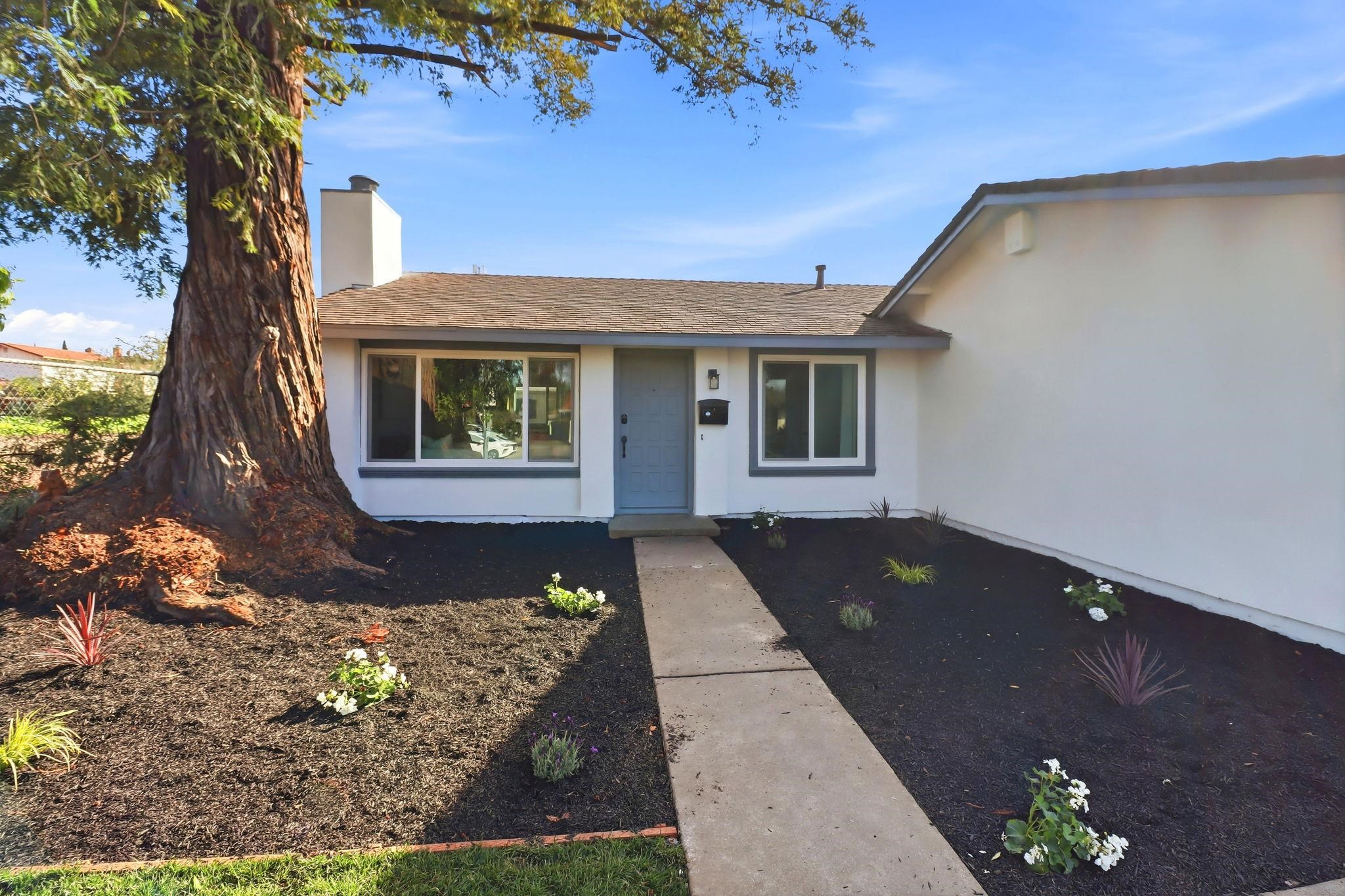 Detail Gallery Image 4 of 31 For 2272 Shadowtree, San Jose,  CA 95131 - 3 Beds | 2 Baths