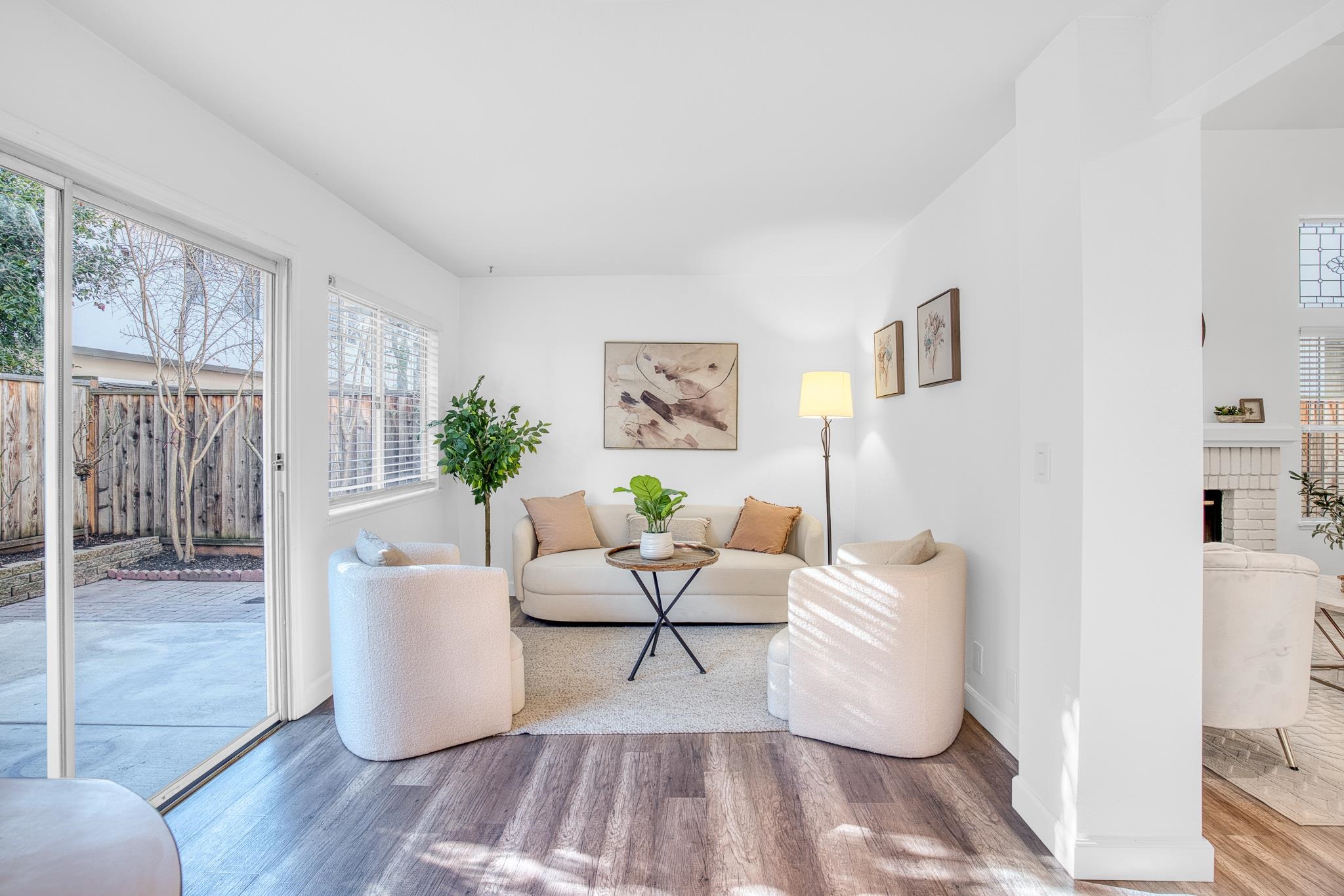 Detail Gallery Image 11 of 41 For 1681 Holly Cir, Pleasanton,  CA 94566 - 4 Beds | 3 Baths