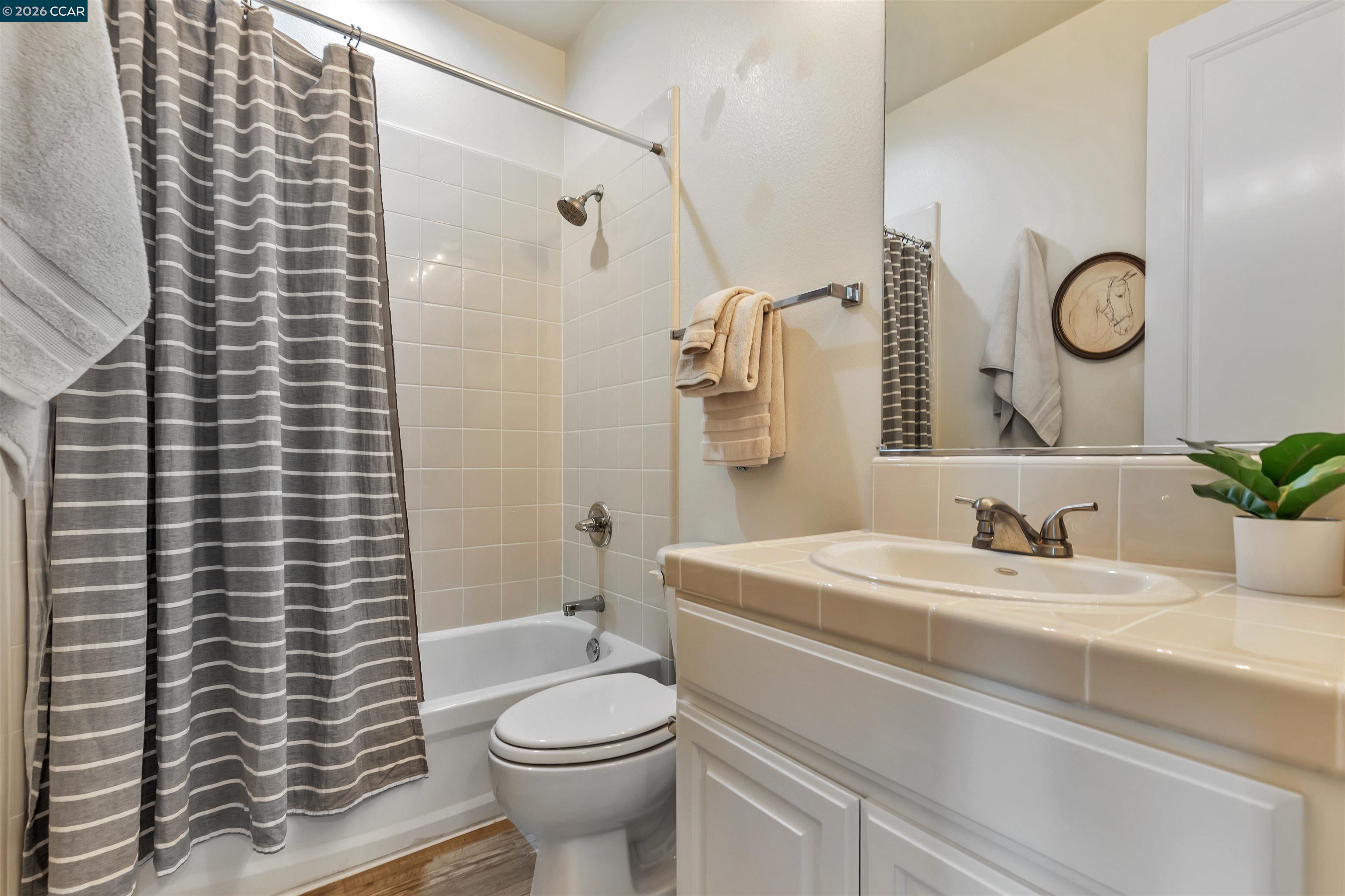 Photo #34: 41121082 Listing: Photo #34