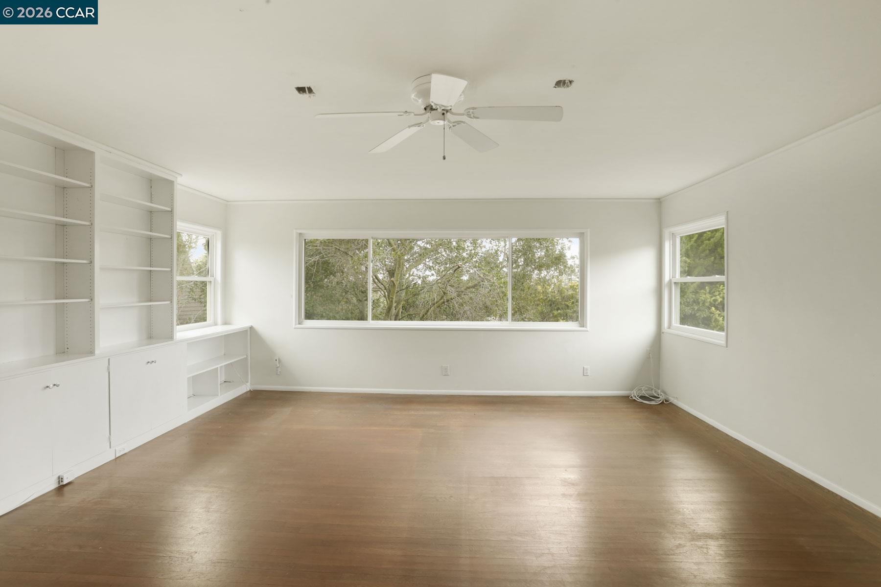 Detail Gallery Image 41 of 55 For 204 El Camino Real, Berkeley,  CA 94705-2825 - 5 Beds | 3/1 Baths