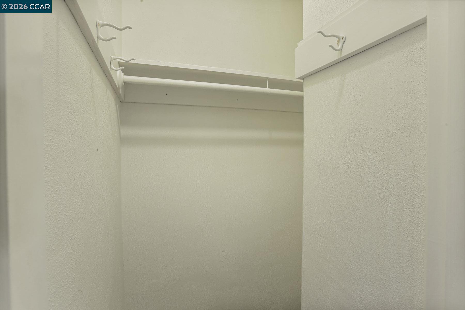 Detail Gallery Image 42 of 55 For 204 El Camino Real, Berkeley,  CA 94705-2825 - 5 Beds | 3/1 Baths