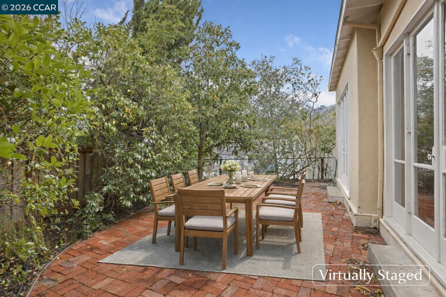 Detail Gallery Image 43 of 55 For 204 El Camino Real, Berkeley,  CA 94705-2825 - 5 Beds | 3/1 Baths