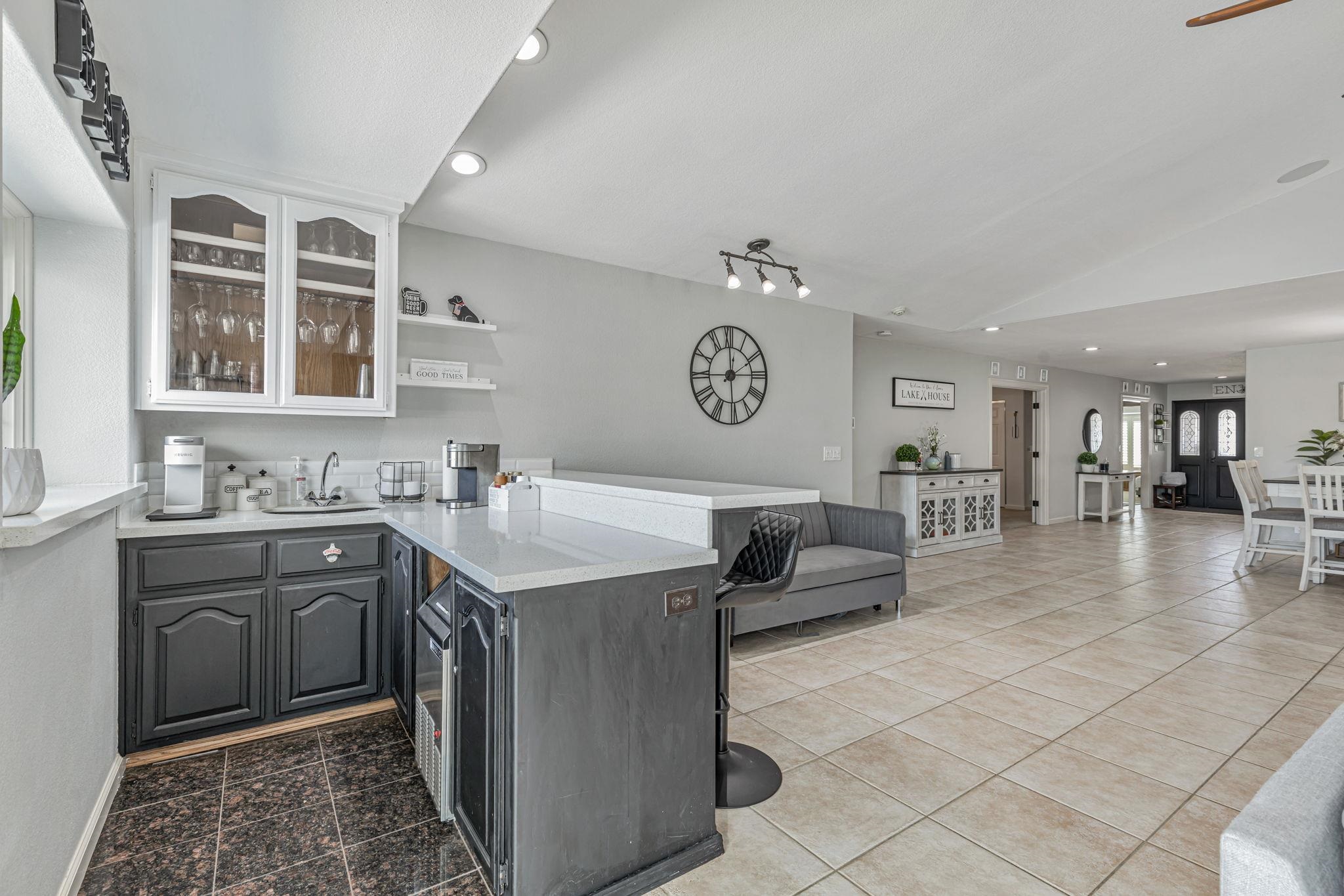 Detail Gallery Image 12 of 41 For 4621 Clipper Dr, Discovery Bay,  CA 94505 - 4 Beds | 2/1 Baths