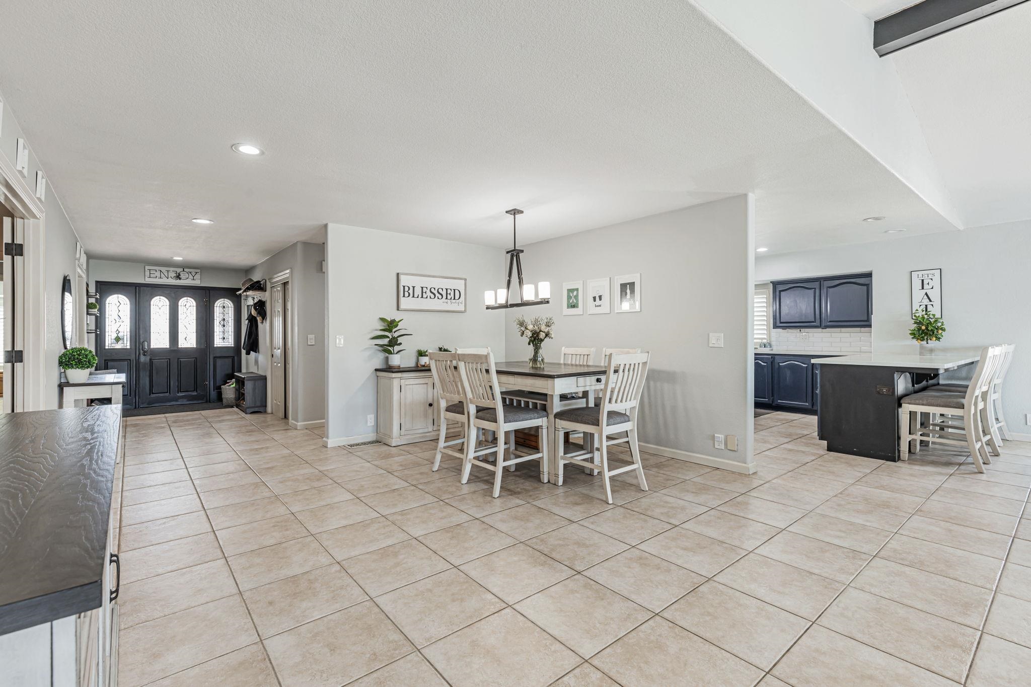 Detail Gallery Image 4 of 41 For 4621 Clipper Dr, Discovery Bay,  CA 94505 - 4 Beds | 2/1 Baths