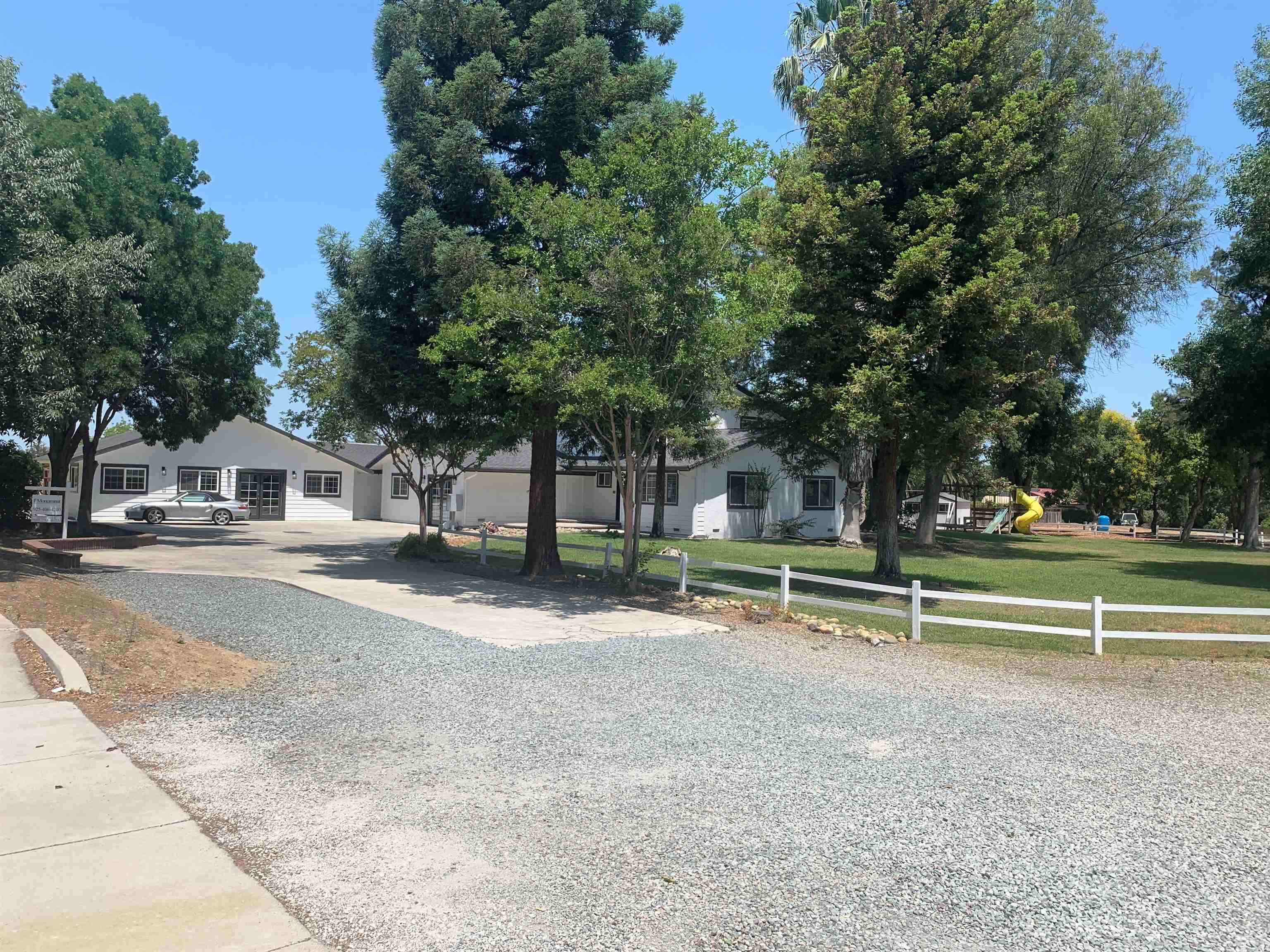 Detail Gallery Image 6 of 59 For 320 Fairview Ave, Brentwood,  CA 94513 - 5 Beds | 3 Baths