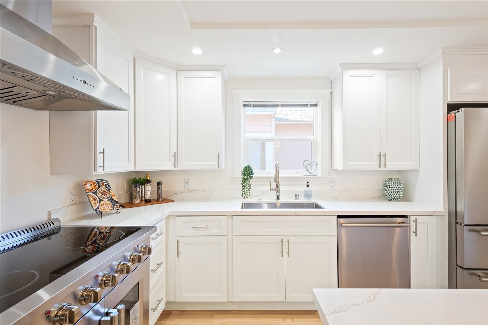 Detail Gallery Image 35 of 59 For 1524 Blake St, Berkeley,  CA 94703 - 4 Beds | 3 Baths