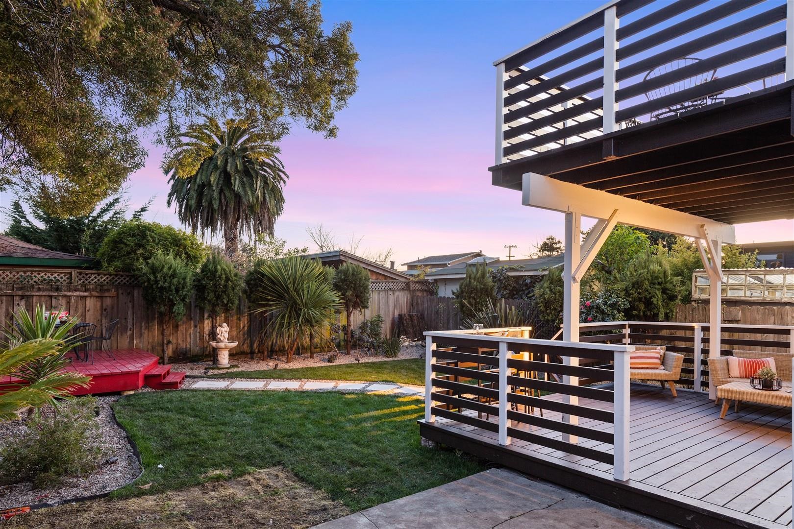 Detail Gallery Image 6 of 59 For 1524 Blake St, Berkeley,  CA 94703 - 4 Beds | 3 Baths