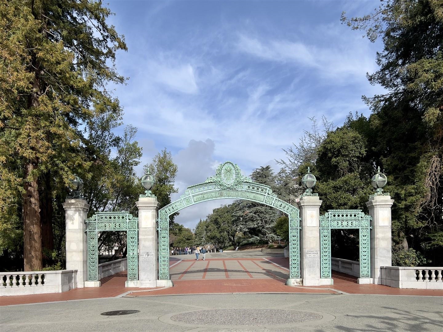 Detail Gallery Image 59 of 59 For 1524 Blake St, Berkeley,  CA 94703 - 4 Beds | 3 Baths