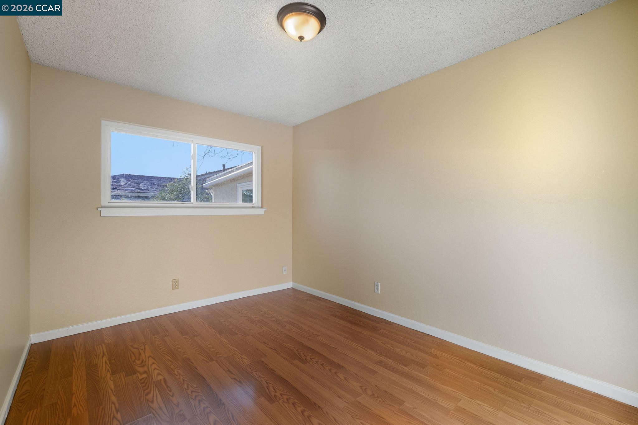 Detail Gallery Image 11 of 26 For 4690 Brookfield Drive, Sacramento,  CA 95823 - 4 Beds | 2 Baths