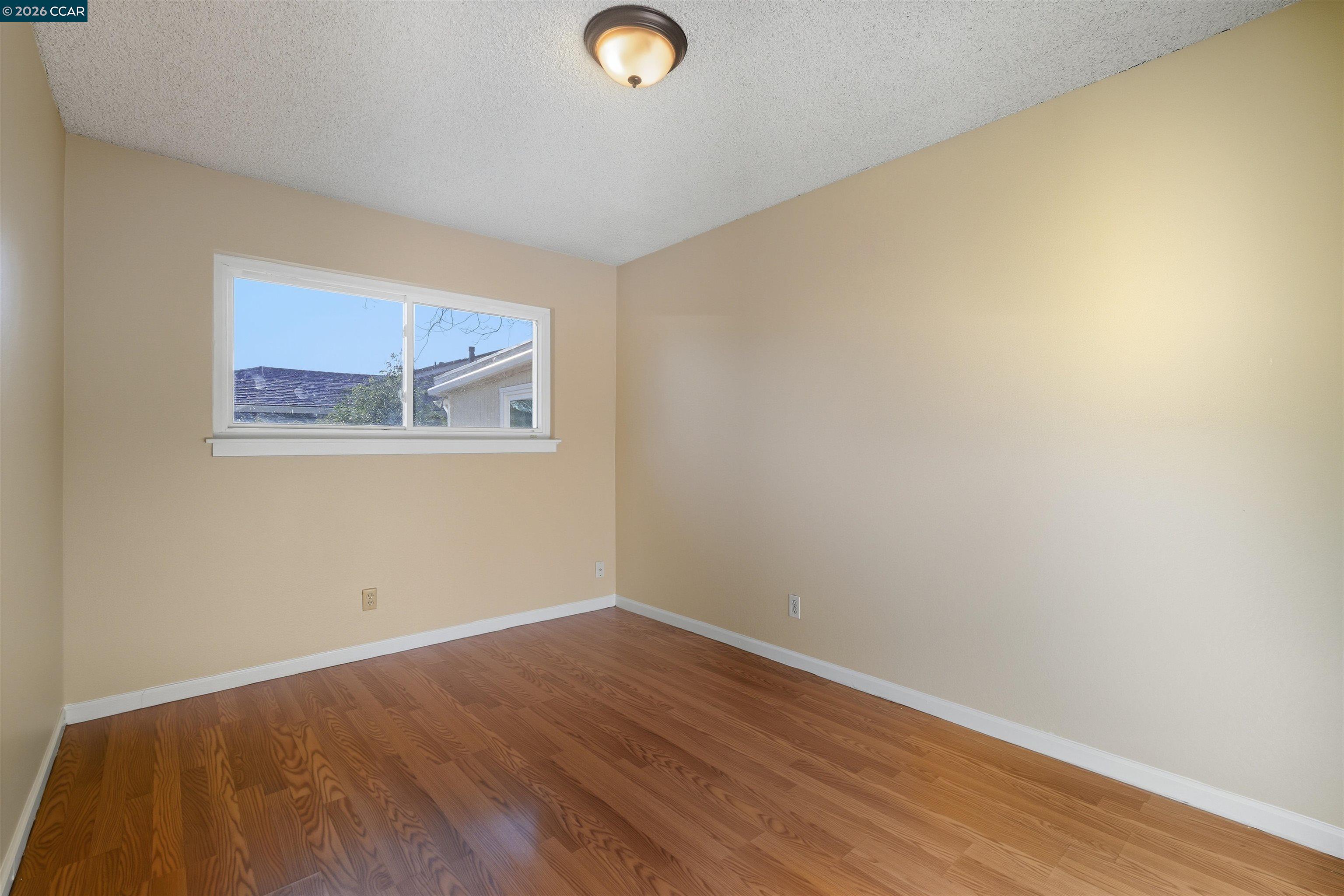 Detail Gallery Image 13 of 26 For 4690 Brookfield Drive, Sacramento,  CA 95823 - 4 Beds | 2 Baths