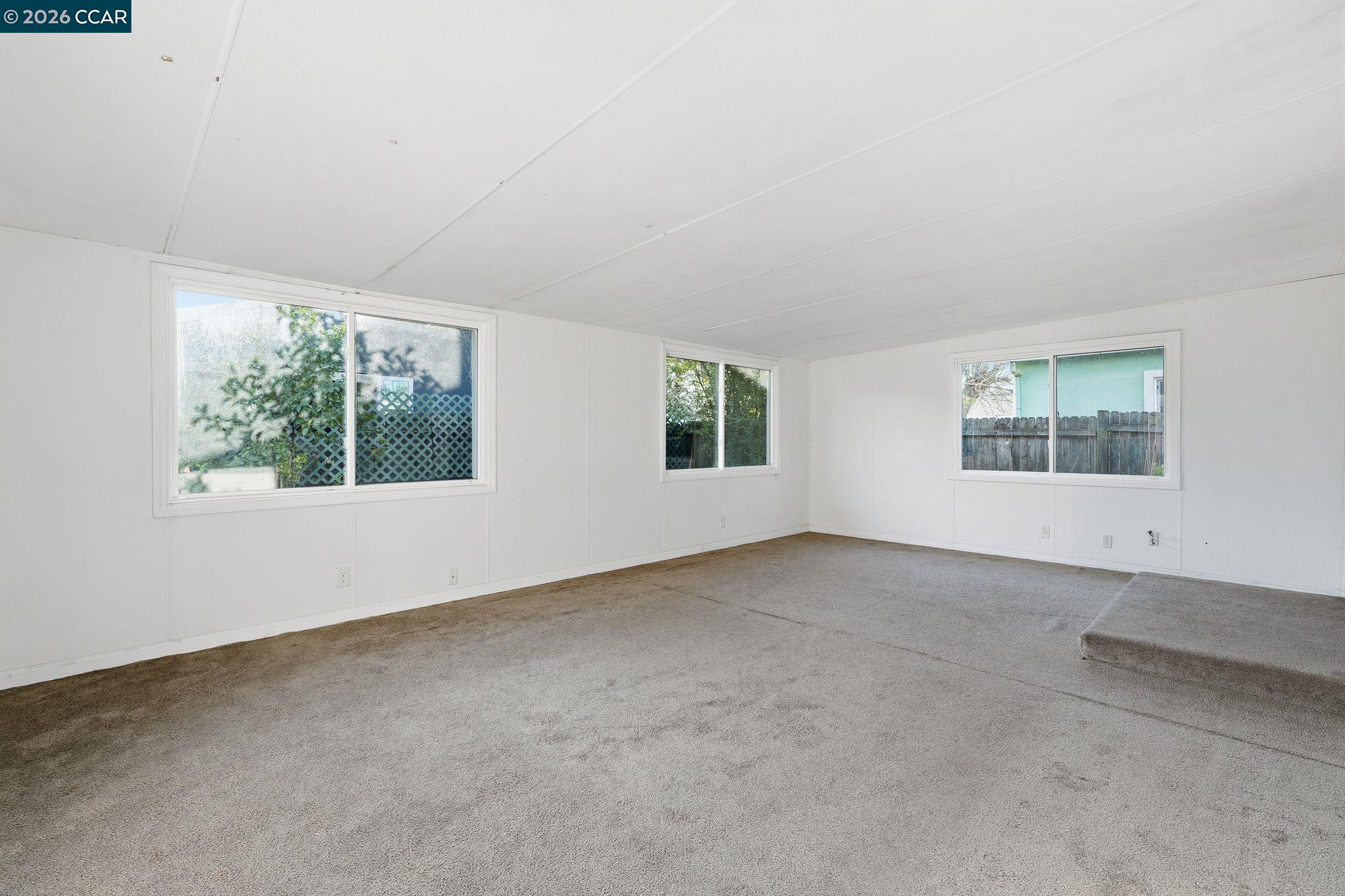 Detail Gallery Image 17 of 26 For 4690 Brookfield Drive, Sacramento,  CA 95823 - 4 Beds | 2 Baths